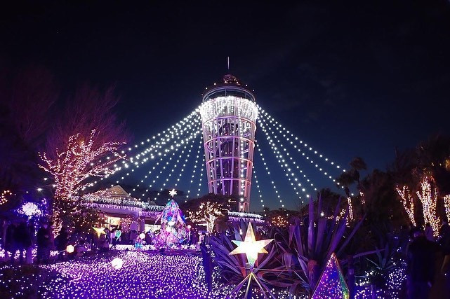 イルミネーションシリーズ4

江ノ島😊

カップルだらけの中、おつまさん2人で三脚立てて撮ってた（笑）

これ撮るためだけに江ノ島まで行って、生しらす丼食べて帰って来た（笑）

もちろんそのまま寝ないで仕事したなぁ😂

1年前なのにずいぶん前に思える😅

#Blue
#Bar
#kabukicho
#歌舞伎町
#shinjuku
#新宿
#旅行
#海
#Diving
#ダイビング
#UnderwaterPhot
#水中写真
#ライセンス取得
#夏
#ハッピー
#ファインダー越しの世界
#divermag
