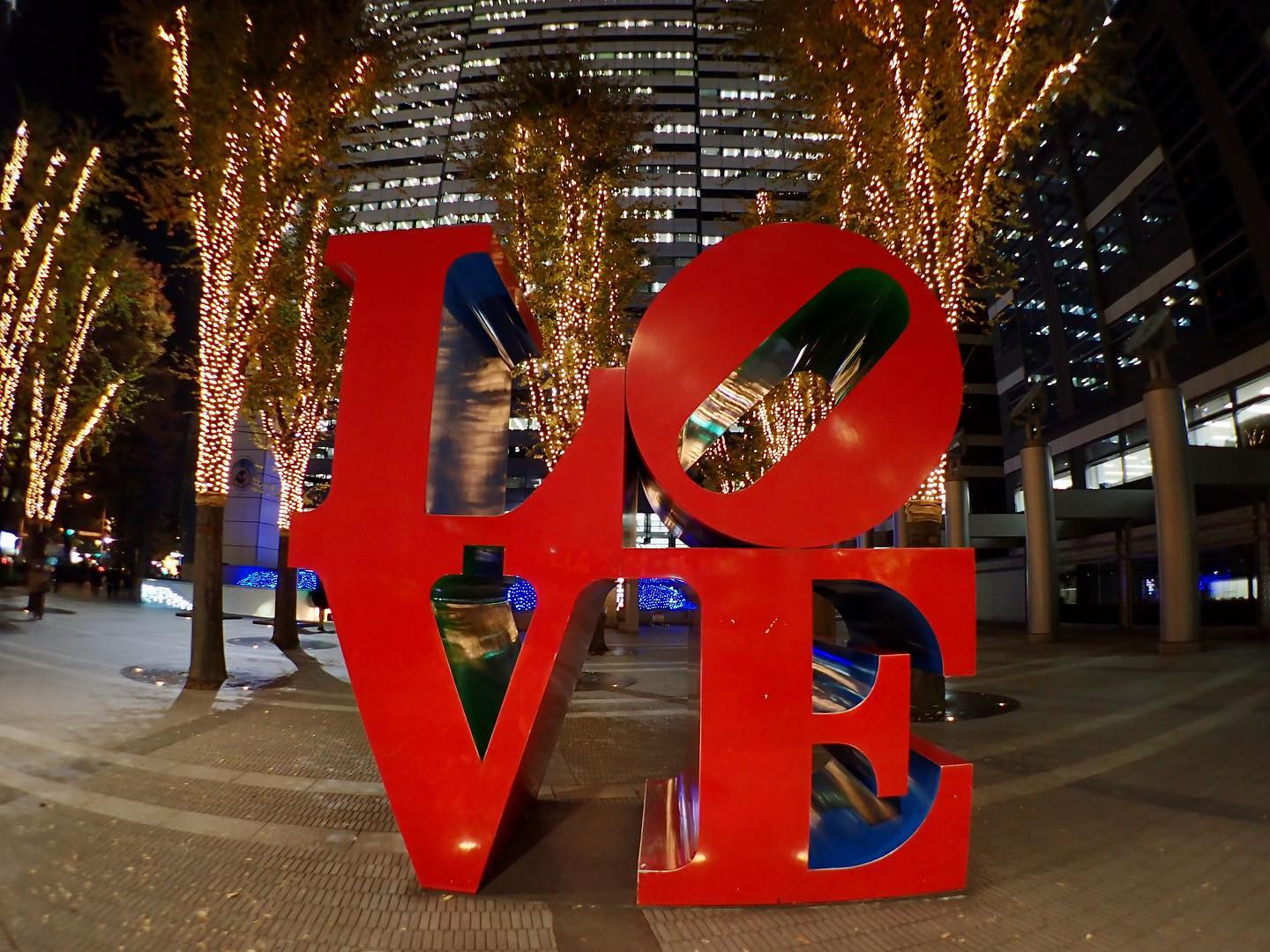 イルミネーションシリーズ5

ここは歩いて行けるのになかなか行かないな（笑）

まあ、用もないから行かないだけだけど（笑）

#Blue
#Bar
#kabukicho
#歌舞伎町
#shinjuku
#新宿
#旅行
#海
#Diving
#ダイビング
#UnderwaterPhot
#水中写真
#ライセンス取得
#夏
#ハッピー
#ファインダー越しの世界
#divermag
#iPhone
#GOPRO
#Canon
#Ricoh
#THETA
#OLYMPUS
#tough
#TG-6