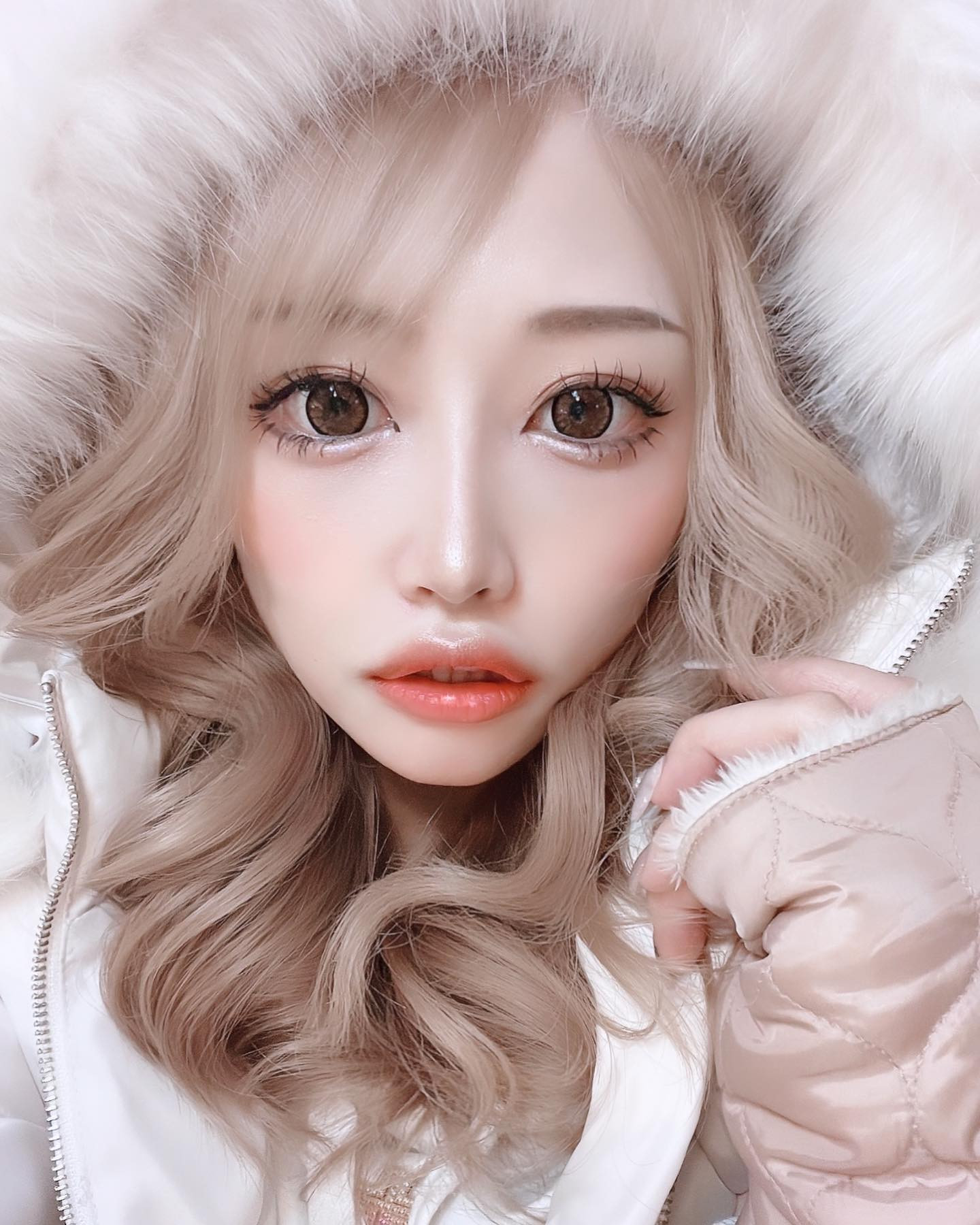 ☃︎ 𝙼𝚎𝚛𝚛𝚢 𝙲𝚑𝚛𝚒𝚜𝚝𝚖𝚊𝚜 ☃︎
評判良かったからプロフ画にした！
#加工アプリ ゎ#snow だよんん
#フィルター ゎ#Jelly にしてからの
おまけに#インスタ #ストーリー の
Parisにもしてある(笑) #加工厨 
#北海道 #すすきの #札幌 #雪国 
#クリスマス #真っ白コーデ #ぎゃう