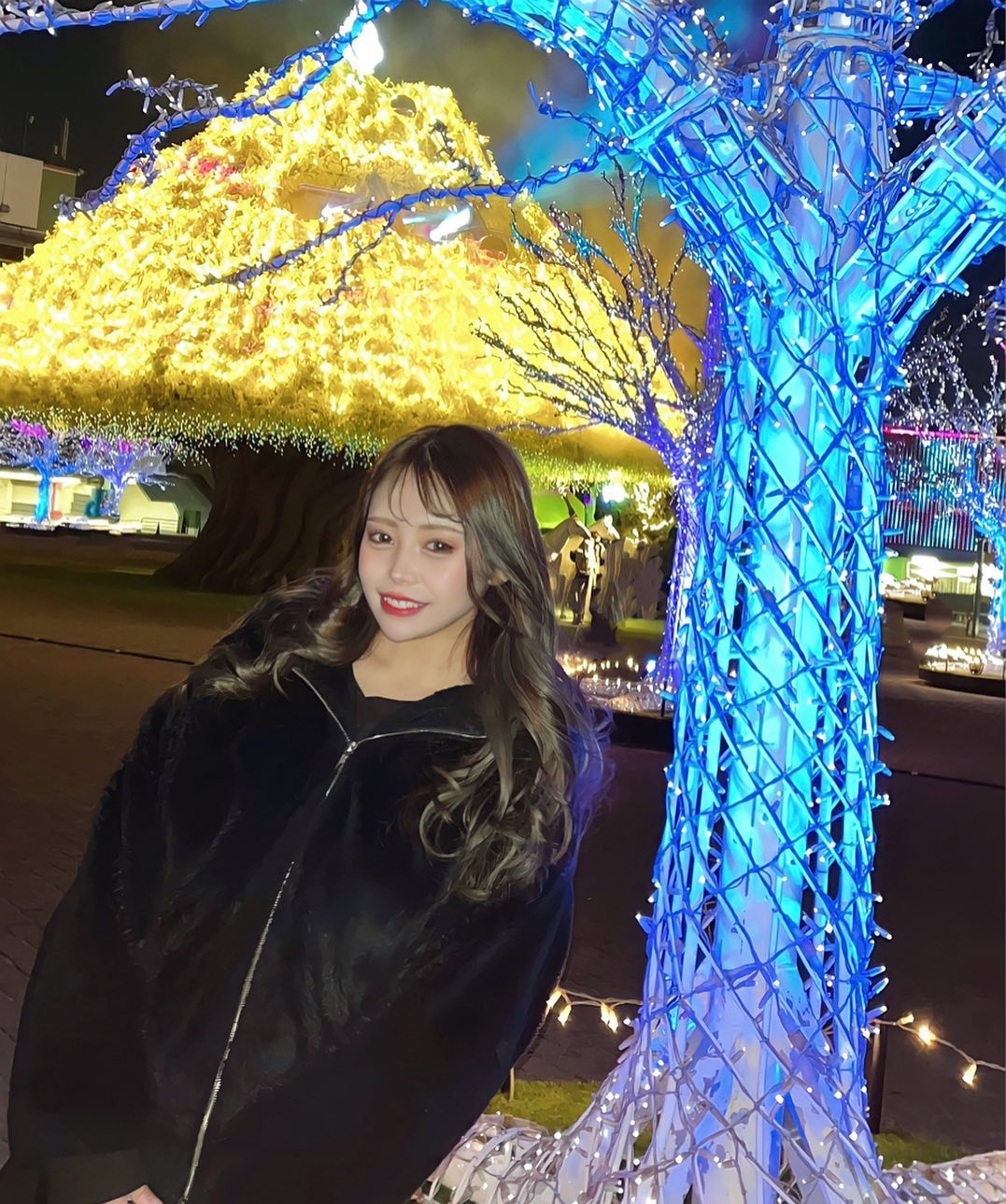 キラキラな世界でした❄️🤍

今度はレースを見に行きたい🐎

.

２５日は#有馬記念 だよ

.
.
.

#大井競馬場 #ウマ娘 #競馬 

#新宿 #歌舞伎町 #キャバ嬢 #キャバクラ #撮影 #キャバドレス #リュアーグ #指名 #名古屋 #北新地 #すすきの #instagood #instalike #lfl #followforfollowback #いいね返し #きゃばきゃば #ドレス #水商売  #フォロー返します  #酒好きな人と繋がりたい #飲酒タグラム #シャンパン #キャバ #巨