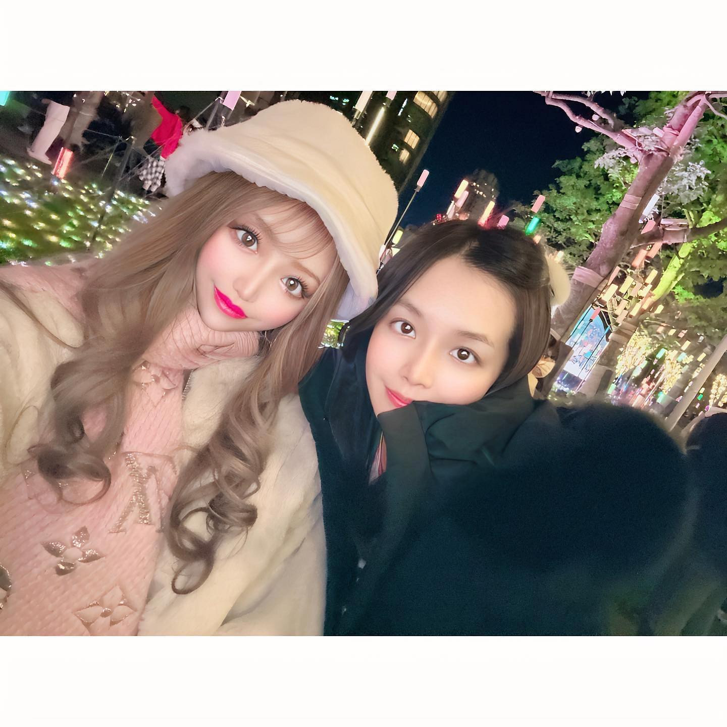 夏以来ぶりの👼🎄.*🎅

#ミッドタウンクリスマス #イルミ#きゃばくら#キャバ嬢#歌舞伎町#ラウンジ#スナック#ガルバ#ホスト#バー#アイドル#新宿#東京#ナイトスポット#instadaily#me#きらきら#水商売#love#相互フォロー#推し#美女#イケメン#夜遊び#ギャル#model#ミッドタウン六本木 #ミッドタウン#ミッドタウンイルミネーション #イルミネーション