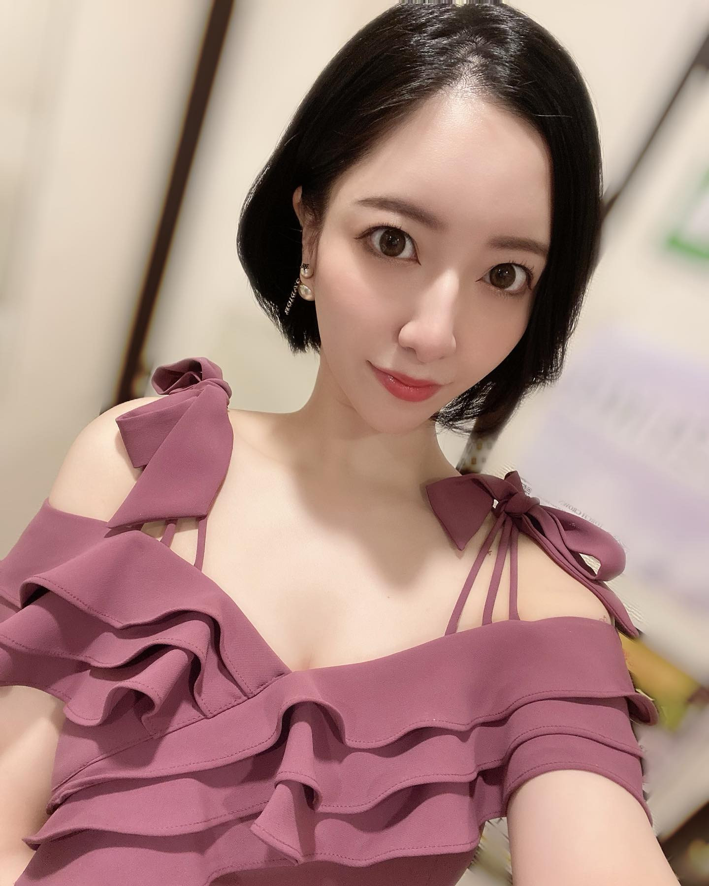 、
今日は賑わうかなぁ🍻✨

#ヘレナ#響グループ#百瀬るあ
#札幌#すすきの#北海道#ニュークラブ#ニュークラ嬢
#すすきのニュークラ#ラウンジ#ラウンジ嬢#キャバクラ#キャバ嬢#ホステス#道産子#美女スタグラム#求人#自撮り#ヘアアレンジ#キャバキャバ
#ゴルフ#ゴルフ女子#旅行#JGC#JAL#カメラ