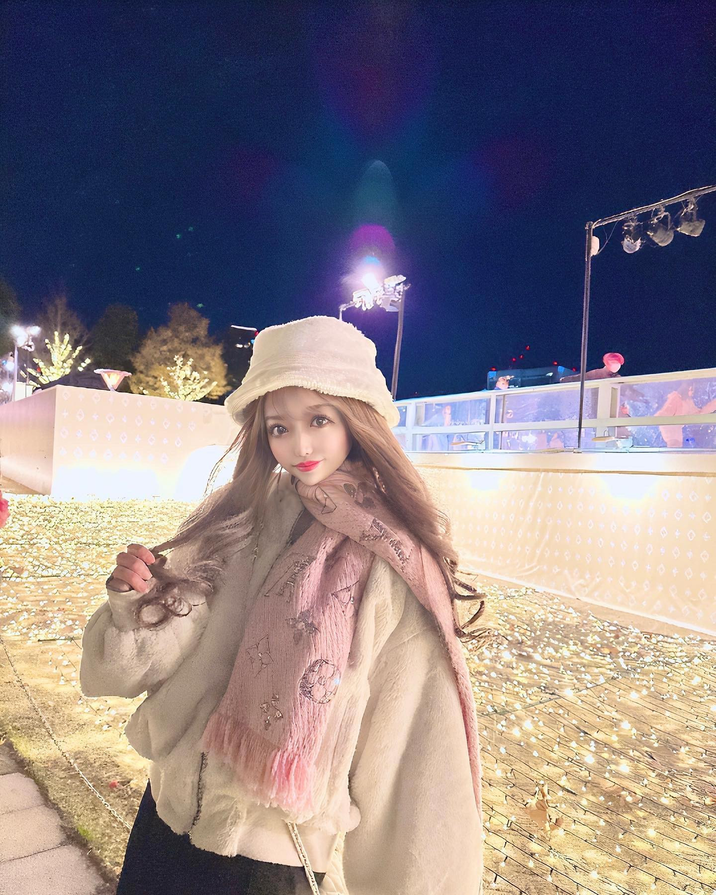 今度ゎスケートしようね⛸🤍

#六本木イルミネーション #ミッドタウン#ミッドタウン六本木 #midtown #instalike #instagood #liketime #likeforlikes #likeforfollow #vuitton #ふわふわ#新宿#歌舞伎町 #麻布#イルミ#イルミネーション#冬#冬服コーデ #キラキラ#可愛い#イルミネーション2022 #インスタ映え#六本木 #水商売#夜職#キャバクラ#キャバ嬢#ホスト#東京#tokyo