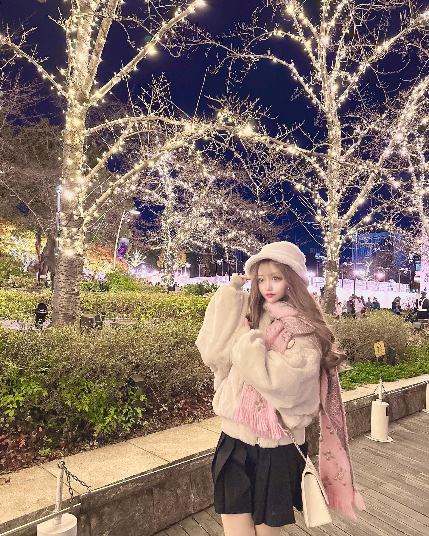 きらきら〜✨

いい写真たくさん撮ってくれてありがと♥️✨

#midtown #イルミネーション#イルミ#きゃばくら#キャバ嬢#歌舞伎町#ラウンジ#スナック#ガルバ#ホスト#バー#アイドル#新宿#東京#ナイトスポット#vuitton #instadaily#me#ミッドタウン六本木 #きらきら #水商売#love#相互フォロー#推し#美女#イケメン#夜遊び#ギャル#model#ミッドタウン