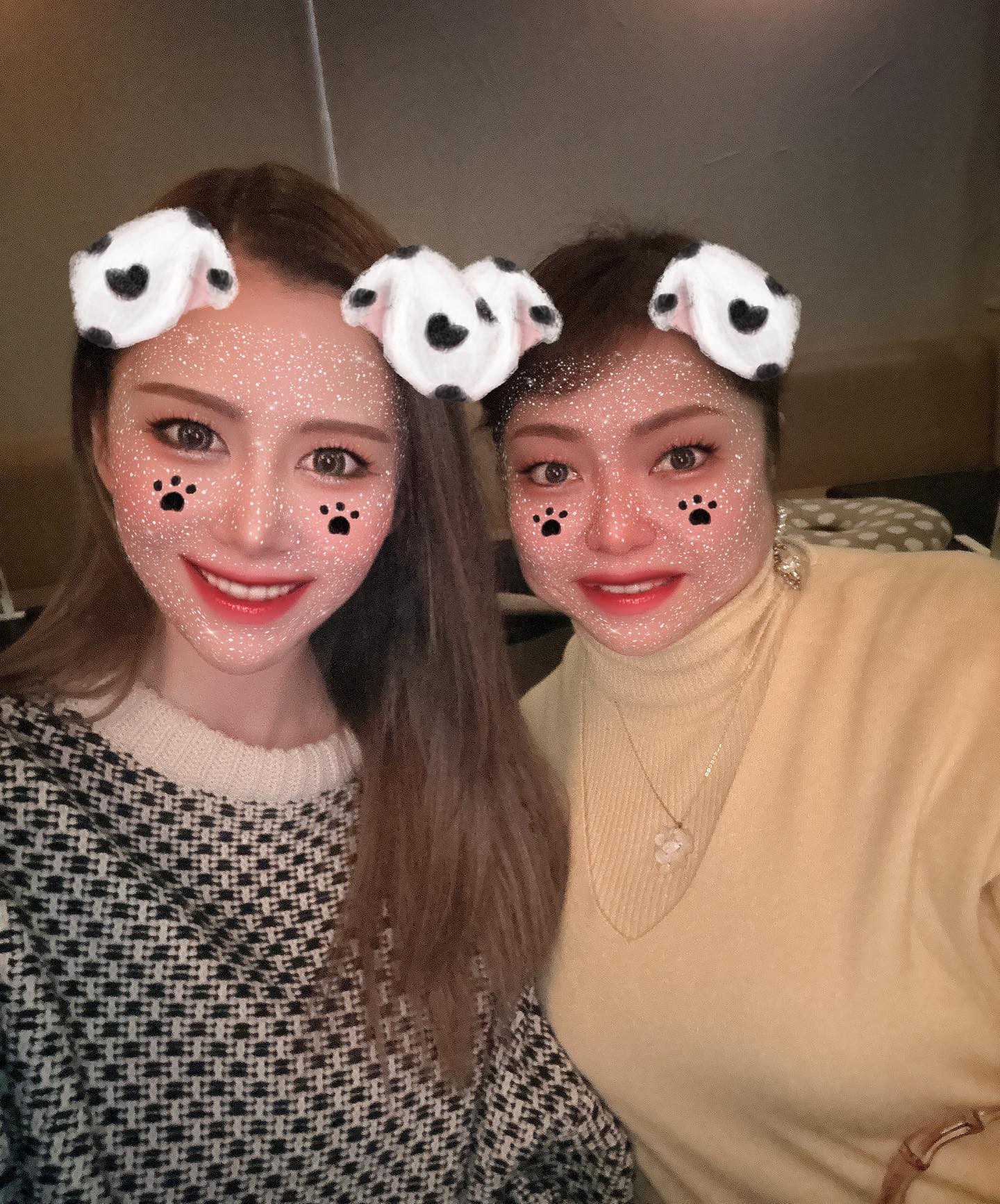 ちぃさんと飲みにも行けたの❣️嬉しみ😍😍😍

@helena_hibikigroup 

　

#クラブヘレナ #ヘレナ #響グループ #水沢愛美 #札幌 #すすきの #北海道 #ニュークラブ #ニュークラ嬢 #すすきのニュークラ #ラウンジ #ラウンジ嬢 #キャバクラ #キャバ嬢 #ホステス #道産子 #美女スタグラム #求人 #自撮り #ヘアアレンジ #キャバキャバ #hokkaido #sapporo #susukino #helena #hibikigroup #champagne #l4like