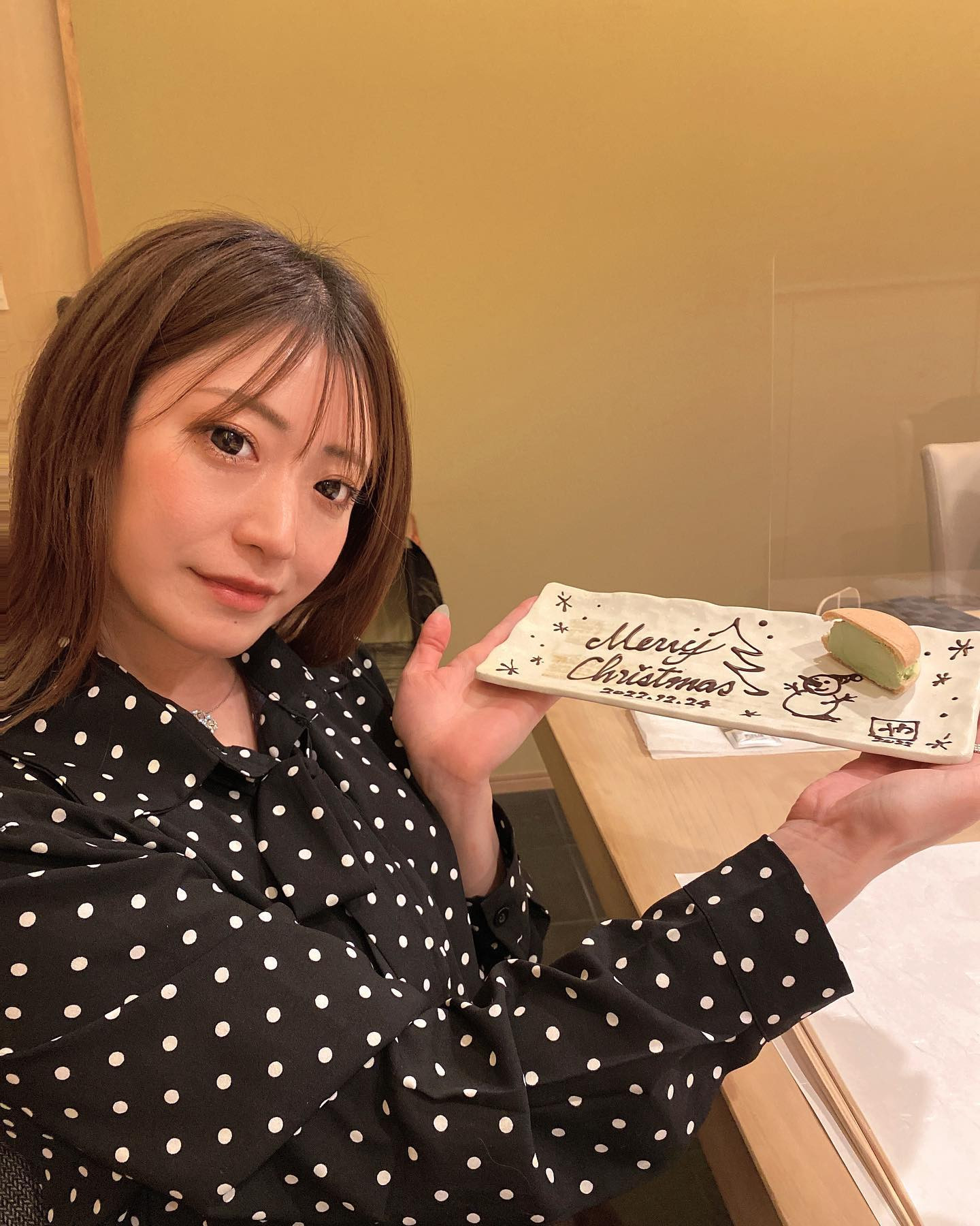 🍣やす秀🍣

今回は蟹🦀コース🤤💭

クリスマスイヴに贅沢すぎるひととき🥺💓💘💭

マグロ食べ比べに、カワハギと肝の濃厚な一貫、旬の寒ぶりに今回は牡蠣のオイル漬けもあって冬を一気に堪能した感じだった🥰❤️

うには飲むプリンだった🍮❤️

そして最後にクリスマスのアイスプレート出していただいて本当に幸せだった🥰🍀

この味や一連のコースを作るまでに本当に細かくて大変な仕込みや試行錯誤する工程があると思うと本当にありがたい😭❤️

今年も美味しいご飯と幸せなひとときをたくさんありがとうございました🎀✨

ま