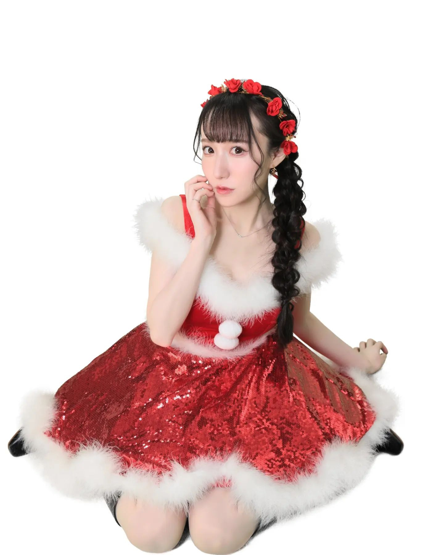 .
クリスマスから年末まなみ納めまで、たくさんありがとうでした🙌🎉🎉

今年の写真今年のうちにっていいつつまだあるから来年投稿する！笑

漸くすすきのに人が少しずつ戻ってきてくれて、新しい出会いもたくさんあって、また少し成長できた1年だったなーと😌
…勘違いじゃありませんように🙃笑

会いにきてくれるお客様のおかげで、お連れ様につけてくれたりヘルプについてくれる女の子のおかげで、考えて席につけてくれたりお店のポスターに使ってくれるスタッフのおかげです
ありがとうございます🙇🙇

来年も周りのおかげだという