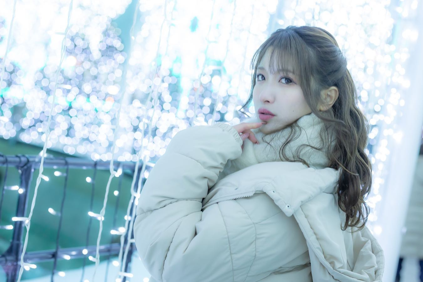 今年一年お疲れ様でした🌸

・

今年は去年よりも出会いに感謝する年となりました。
沢山の方に巡り合わせて頂き、笑いも涙もあった良い意味で忙しい年でした。

・

昨年よりも濃い1年を過ごすことが出来たのは出会ってくれた皆様のお陰です。本当にありがとうございました☺️

・

掛け持ちもあった中で変わらず会いに来てくれたり関わってくれてとても嬉しかったです☺︎

来年も変わらずリーマンズバーキャスト一同よろしくお願い致します。

皆様にとっても良い年になりますように

・

リーマンズバー 芹沢あいな