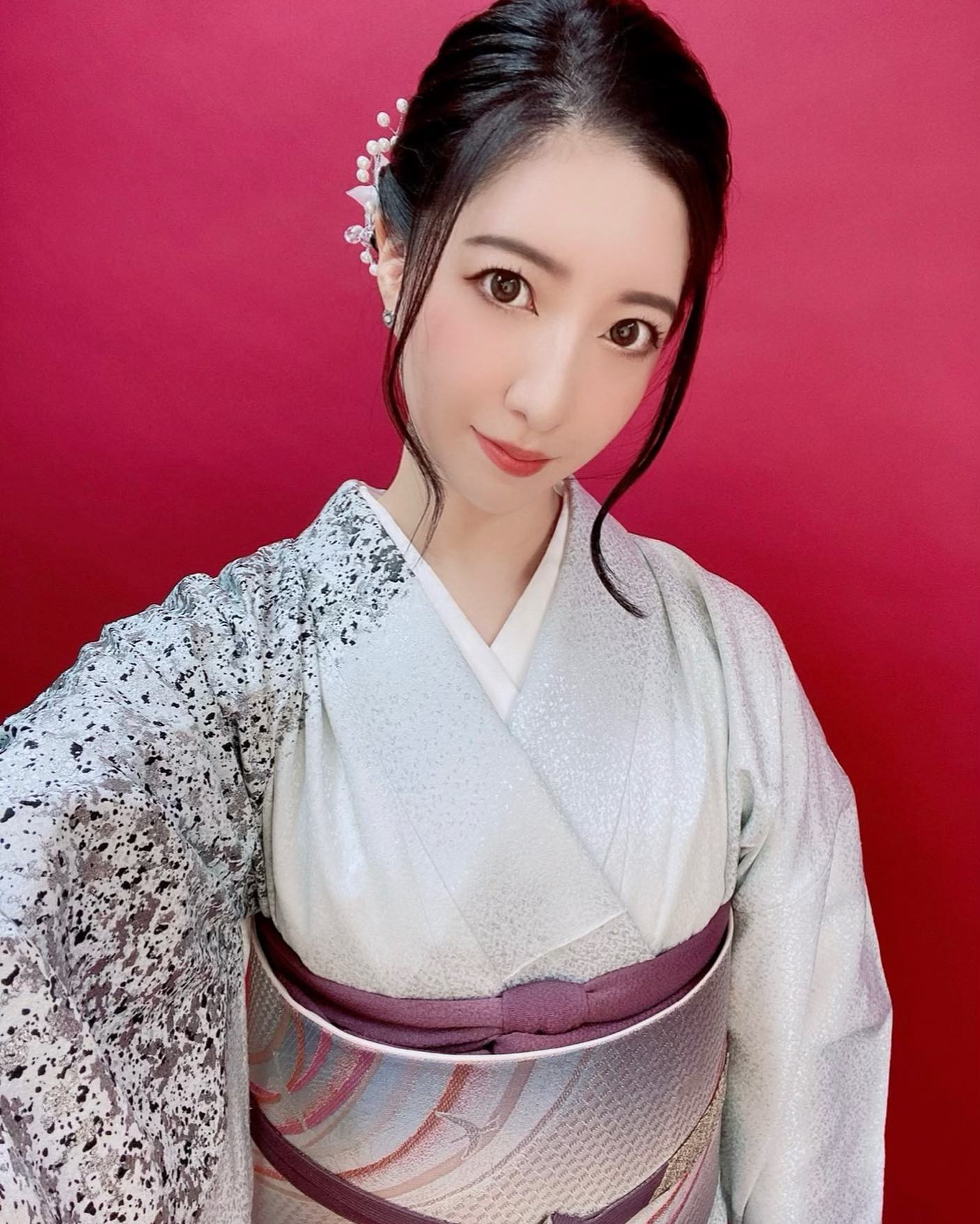 、
お正月ぽい写真載せておく👘🎍

#レトワール#響グループ#シンセイグループ#百瀬るあ
#札幌#すすきの#北海道#ニュークラブ#ニュークラ嬢
#すすきのニュークラ#ラウンジ#ラウンジ嬢#キャバクラ#キャバ嬢#ホステス#道産子#美女スタグラム#求人#自撮り#ヘアアレンジ#キャバキャバ
#ゴルフ#ゴルフ女子#旅行#JGC#JAL#カメラ