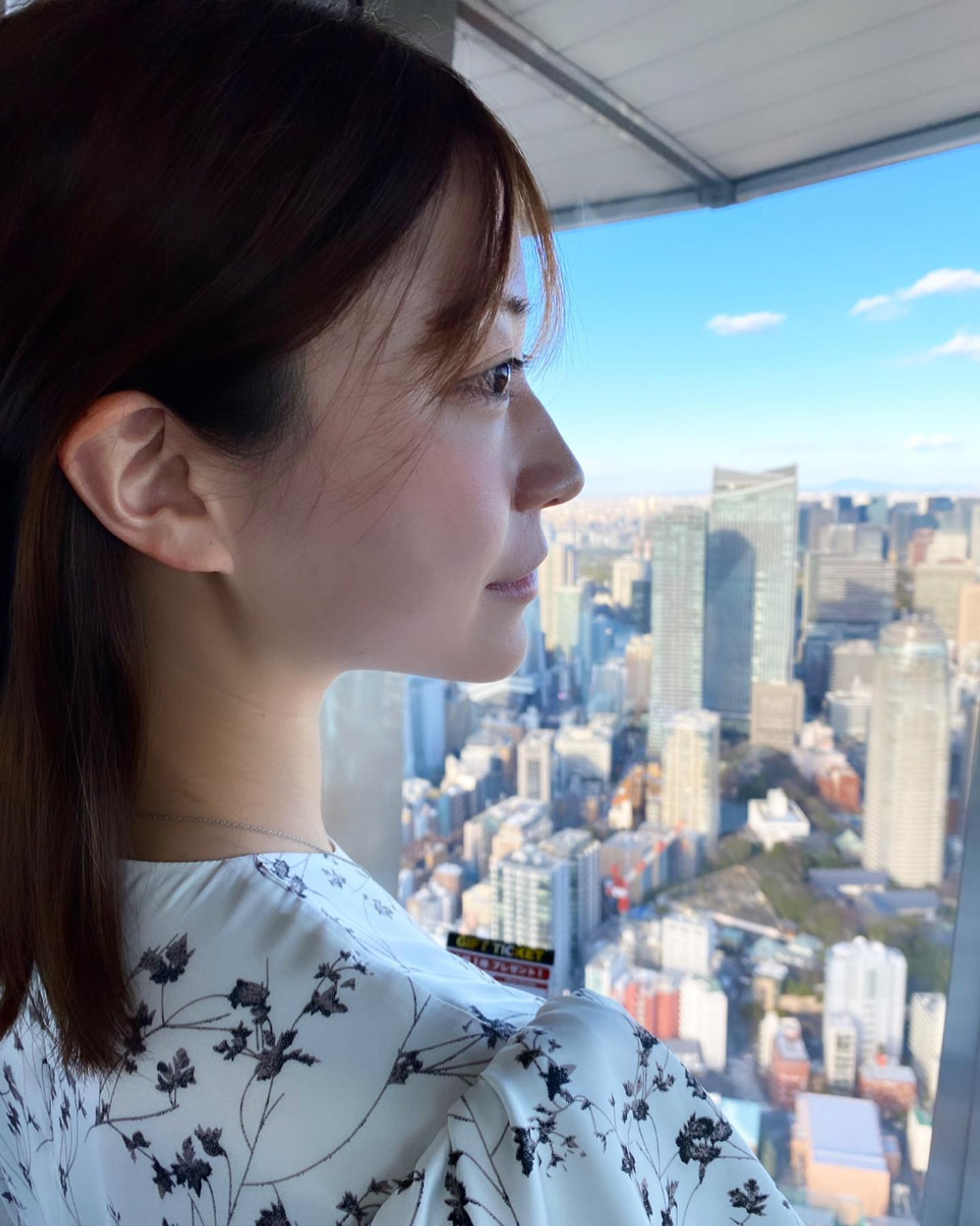 初の東京タワー🗼✨

とってもいいお天気🌞

ママが喜んでくれて嬉しい🥰🎀

私より体力ある……笑
600段階段は無理だよ笑

.

.

.

.
#東京
#東京観光
#東京グルメ
#母の誕生日
#いつもありがとう
#キャバ嬢
#歌舞伎町
#歌舞伎町キャバ嬢