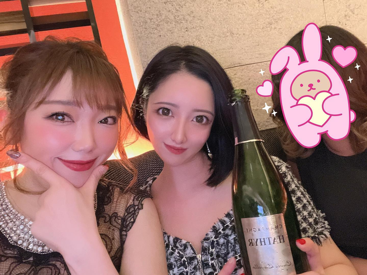 、
昨日予定なかったけど
楽しい１日になって感謝💖

今日も楽しくなりますよーに✨

みこちゃん許可取ってないので
スタンプ🫢

#レトワール#響グループ#シンセイグループ#百瀬るあ
#札幌#すすきの#北海道#ニュークラブ#ニュークラ嬢
#すすきのニュークラ#ラウンジ#ラウンジ嬢#キャバクラ#キャバ嬢#ホステス#道産子#美女スタグラム#求人#自撮り#ヘアアレンジ#キャバキャバ
#ゴルフ#ゴルフ女子#旅行#JGC#JAL#カメラ