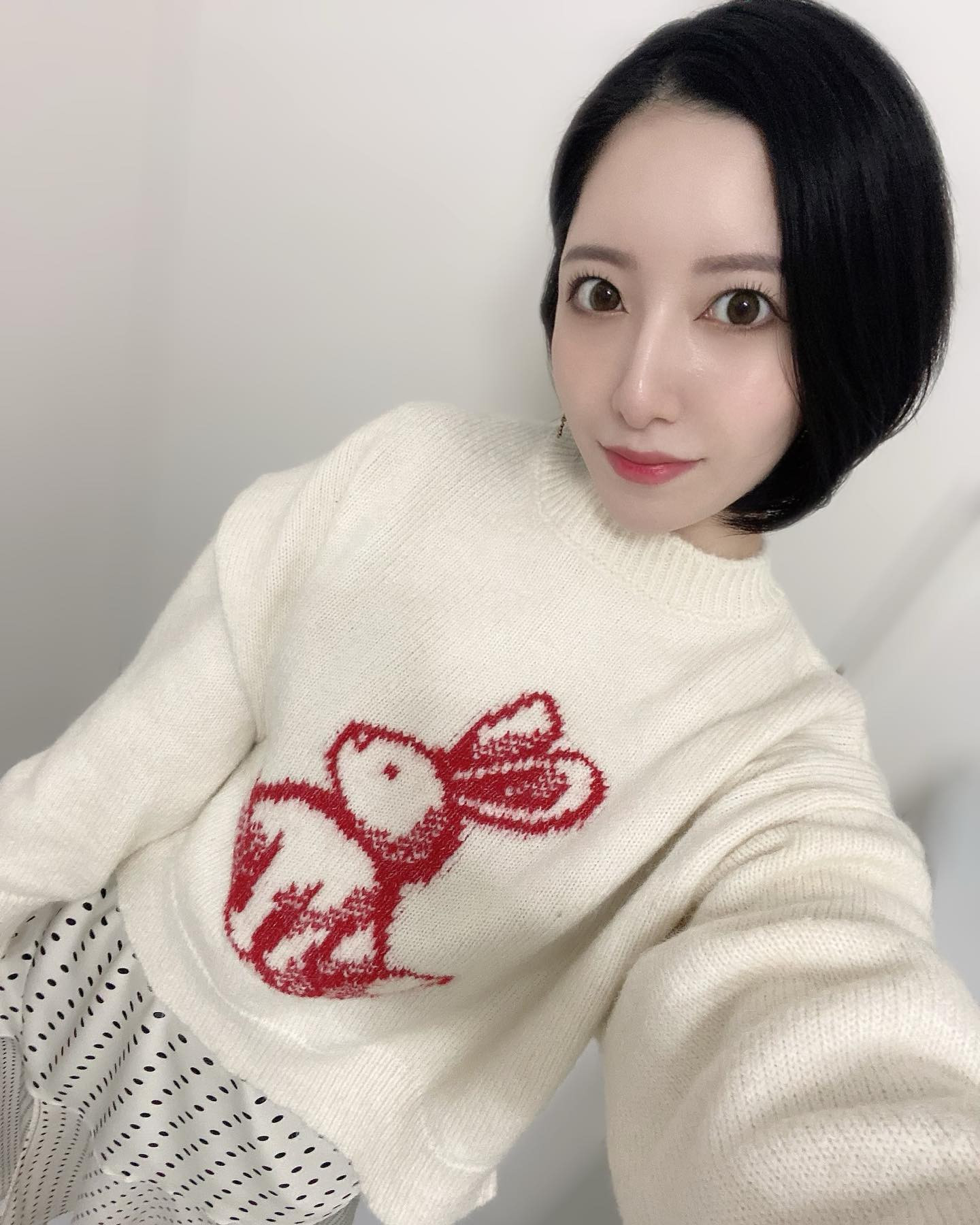 、
🐇ニット❤️
昨日コートも靴も白でしたw

#レトワール#響グループ#シンセイグループ#百瀬るあ
#札幌#すすきの#北海道#ニュークラブ#ニュークラ嬢
#すすきのニュークラ#ラウンジ#ラウンジ嬢#キャバクラ#キャバ嬢#ホステス#道産子#美女スタグラム#求人#自撮り#ヘアアレンジ#キャバキャバ
#ゴルフ#ゴルフ女子#旅行#JGC#JAL#カメラ