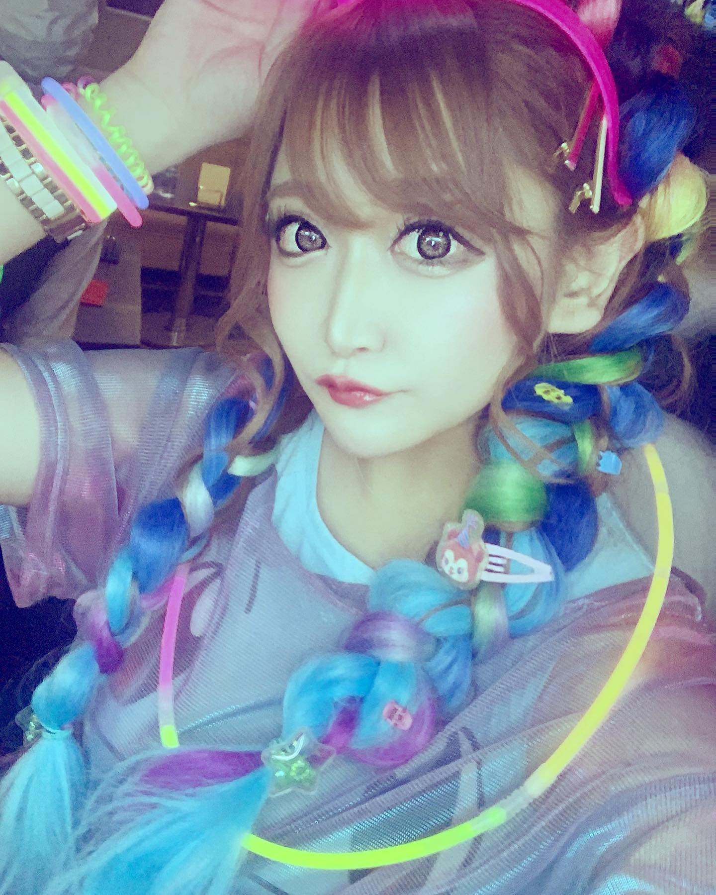 そりゃそうじゃ

#歌舞伎町 #キャバ嬢 #水商売 #派手髪 #ポケモン #ポケモンゲットだぜ  #そりゃそうじゃ