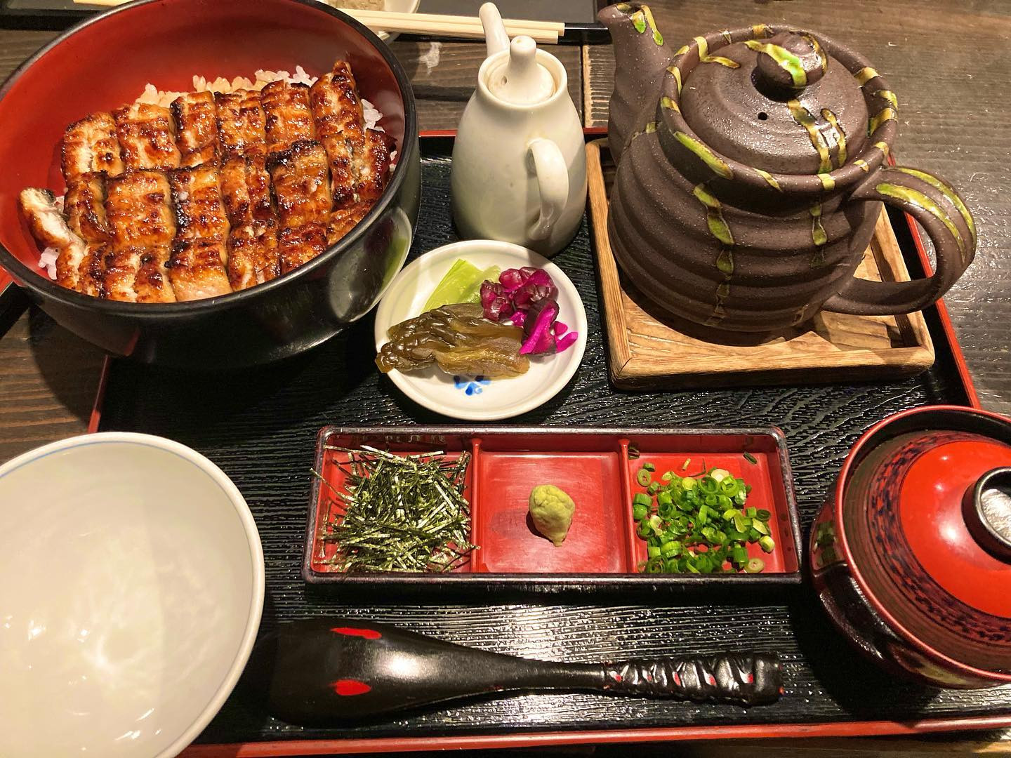 鰻重も好きだけど
ひつまぶしも大好き🙈🤍
.
#札幌うなぎ #すすきのうなぎ #すすきのかど屋