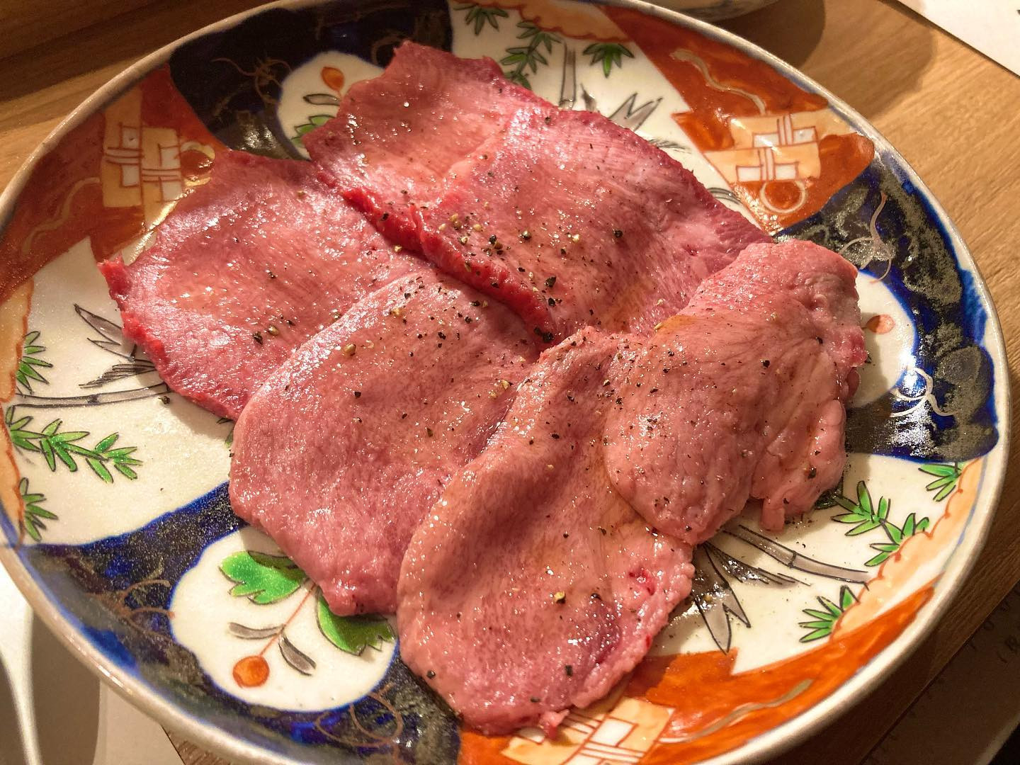 新年一発目の肉猿🐵💕
いつも同じものしか頼まない🤣笑
はぁ〜肉猿は毎日行きたいくらい🥺💕
.
#札幌焼肉 #すすきの焼肉 #肉猿 #舌とハラミ肉猿 

#エリアG #エリアGグループ #モナクラス #モナクラス札幌 #モナクラス札幌あい
#ニュ