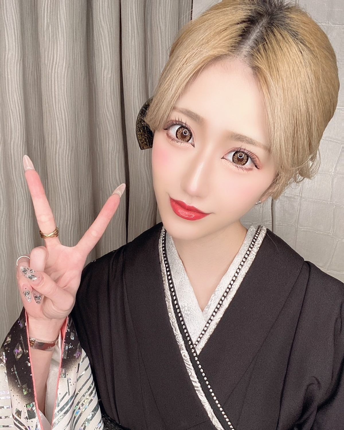 平素は格別のご愛顧いただき、誠にありがとうございます😌🙏

先日はCLUB AOI👘♥️着物イベント♥️👘に御来店いただき誠にありがとうございました✨

本日のpick upはななみさんです‪🫶🏻
@nana.shiroba817 

CLUB AOIではキャストさん、男子スタッフを募集中です✨

ご興味がございましたらお気軽にDM又はお電話でご連絡をよろしくお願い致します☎

TEL 03-6233-7061

#新宿 #歌舞伎町 #キャバクラ #キャバキャバ #一条葵 #CLUBAOI