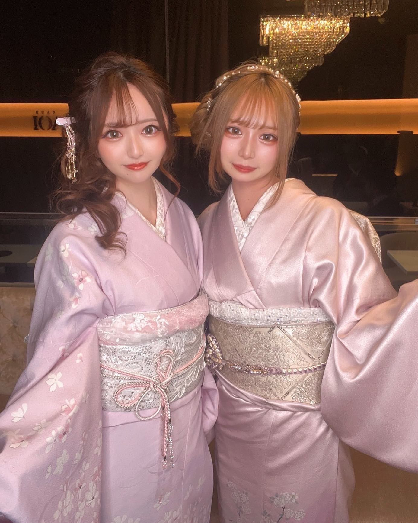 平素は格別のご愛顧いただき、誠にありがとうございます😌🙏

先日はCLUB AOI👘♥️着物イベント♥️👘に御来店いただき誠にありがとうございました✨

本日のpick upは水城結菜さん‪🫶🏻
@mizuki_yuina 
姫月ななさんです‪🫶🏻♥️
@kaguya._.nana 

CLUB AOIではキャストさん、男子スタッフを募集中です✨

ご興味がございましたらお気軽にDM又はお電話でご連絡をよろしくお願い致します☎

TEL 03-6233-7061

#新宿 #歌舞伎町 #キャバクラ #キャ