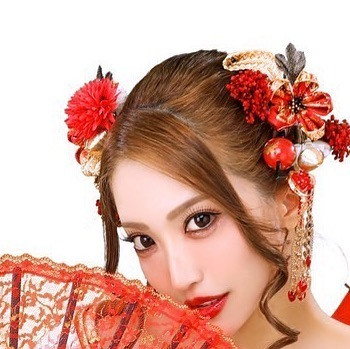 謹んで新年のお祝辞を申し上げます。
 旧年中はひとかたならぬご厚情を賜り、誠にありがとうございました。

本年も社員、キャスト一同力を合わせ
皆様によりご満足頂けるサービスの提供ができるよう尽力してまいりますので、変わらぬご愛顧を賜りますようひとえに宜しくお願い申し上げます。

誠に勝手ながら下記の日程は店休日になります。
1月8日(日),1月9日(月)

本年も皆様が御健勝で御多幸でありますよう、心からお祈り申し上げます。

club AOIではキャストさん、男子従業員を募集中です！✨
御興味がございま