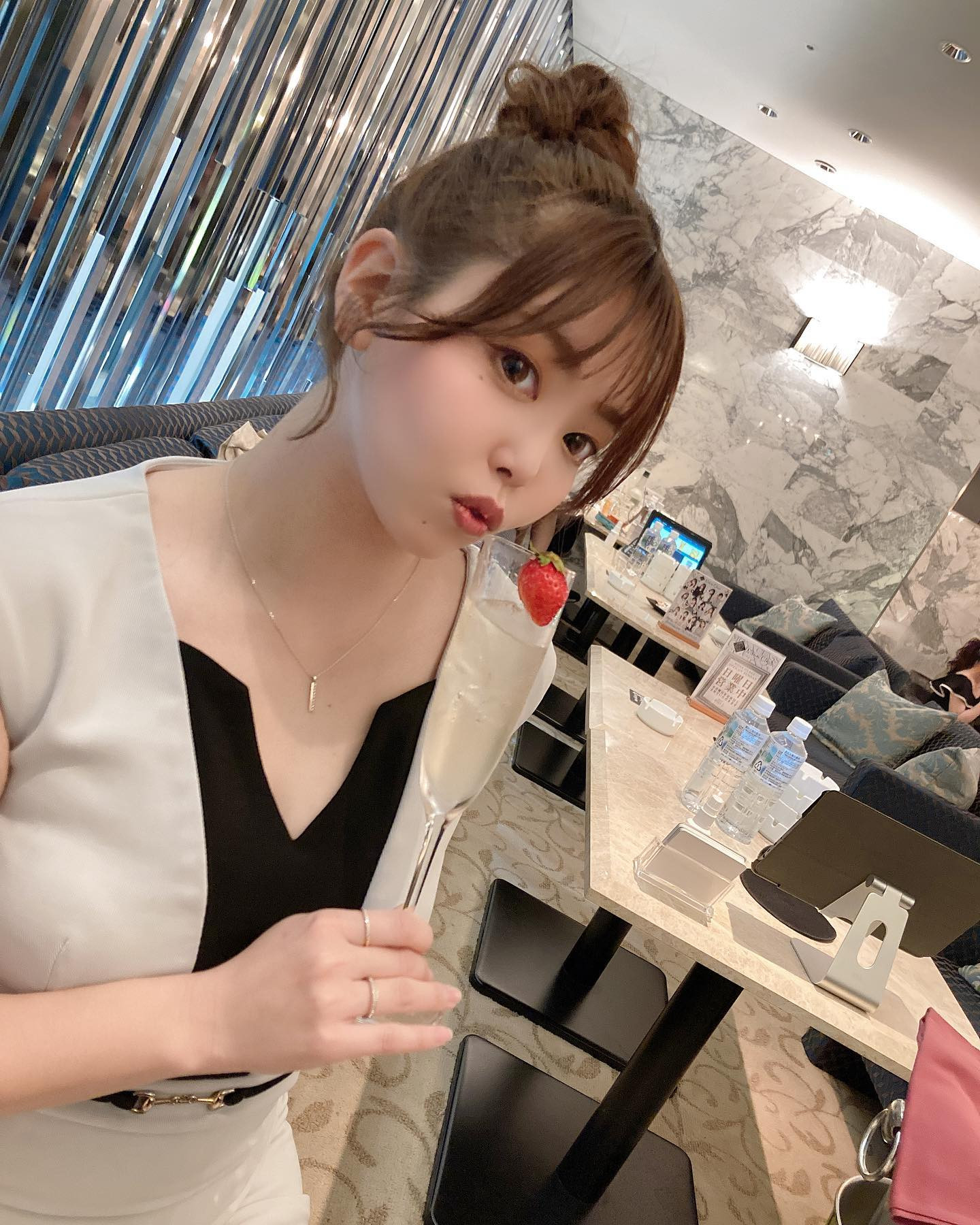 シャンパンが好き🥂💛
.

#エリアG #エリアGグループ #モナクラス #モナクラス札幌 #モナクラス札幌あい
#ニュークラブモナクラス札幌
.
.
#キャバクラ #キャバ #キャバ嬢 #キャバクラ嬢 #すすきのキャバクラ #すすきのキャバ嬢
.
#ニュークラ #ニュークラブ #キャバキャバ #すすきのニュークラ #すすきのニュークラブ
#すすきのニュークラエリアG #すすきのニュークラブエリアG #すすきのニュークラモナクラス札幌 #すすきのニュークラブモナクラス札幌
#すすきのキャバクラエリアG #