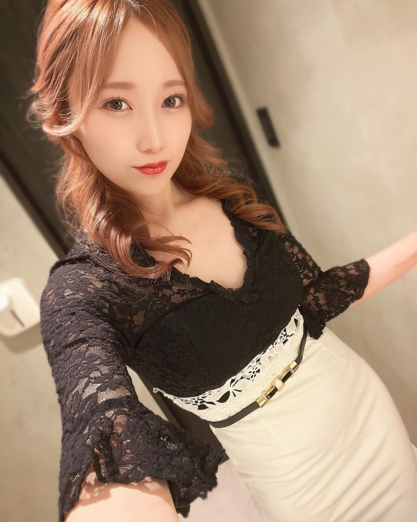 まだまだ寒い日が続くのでMydressさんの袖ありドレス👗
デコルテも見えるし袖がレースで透けるので上品な肌見せができて良き💓
無料会員登録で1000円OFFクーポンもらえます😌✨
@mydress365_official 
@mydress_mee 
@great_cast 
.
.

#新潟 #新潟駅前 #Ludan #club_ludan #キャバ #キャバクラ #クラブ #ラウンジ #新潟ナイトナビ #きゃばきゃば #ポケパラ #ナイツネット  #ナイトビジネス  #夜蝶 #夜職 #キャバ嬢 