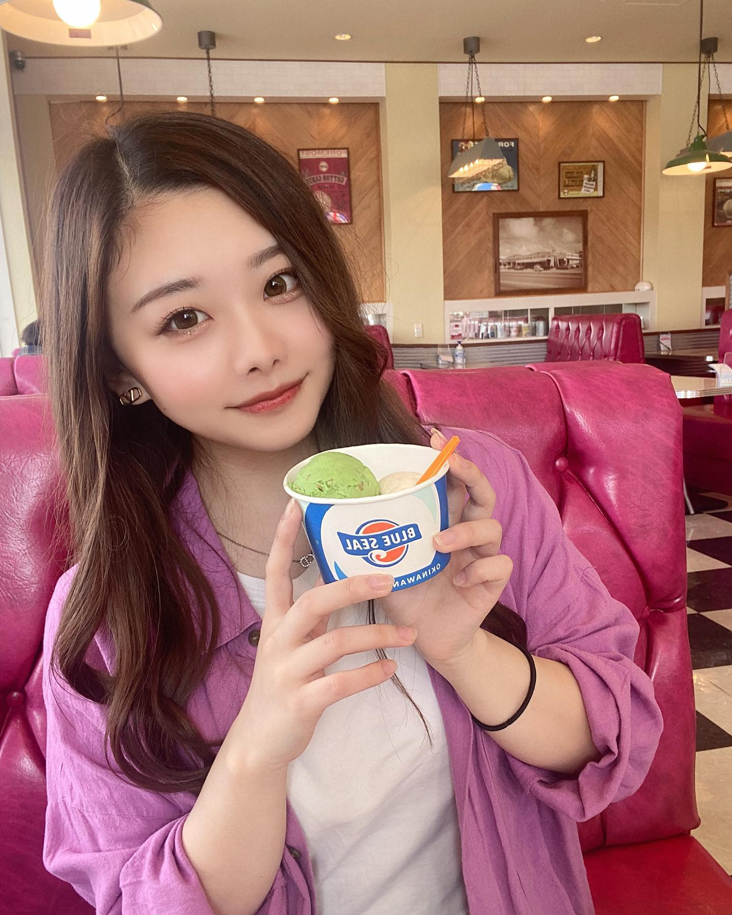 寒いの嫌すぎて沖縄行ってたよ🌴🌺

晴れ女なので1日目以外晴れました〜〜
めちゃくちゃ楽しかったまた行きたい

沖縄ぽい写真あんまない🥹

#すすきの #ススキノ #札幌 #北海道 #リーマンズバー #アテイン #ニュークラ #キャバ嬢 #ホステス #夜職 #rymansbar #お酒 #ラウンジ #ガールズバー #シャンパン #いいね返し #自撮り #かわいい #歌舞伎町 #中洲 #祇園 #北新地 #錦 #ミナミ #六本木 #銀座 #沖縄 #沖縄旅行 #ブルーシール #blueseal