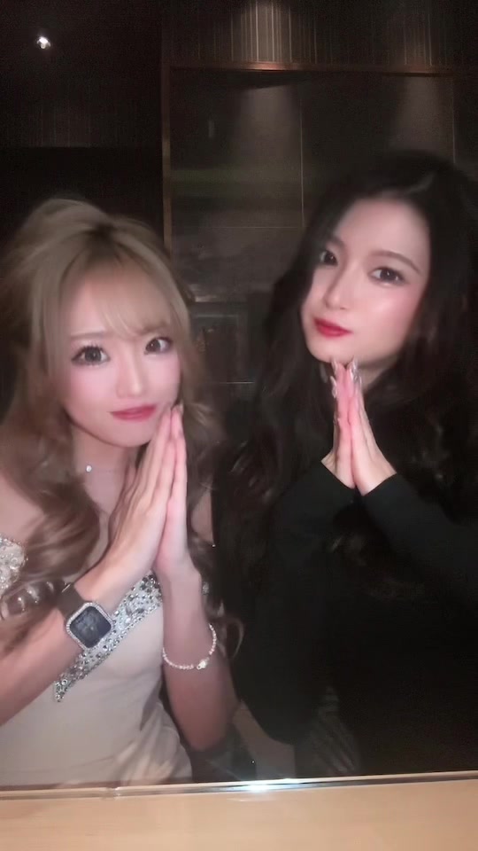 最後のこのちゃんにCHU💋間に合わなかった😢 #道産コウ #北海道のコウちゃん #鈴鐘 #ベルベ #bellve #Nプレイスビル #Nプレイスビル7F #キャバクラ #ニュークラブ #ニュークラ #ナイツ #ナイツネットで検索 #ホステス #キャバ嬢 #すすきの #北海道 #札幌 #歌舞伎町 #六月木 #銀座 #北新地 #可愛い #ミニドレス #キャバ嬢ドレス #ビジョビ @このみ