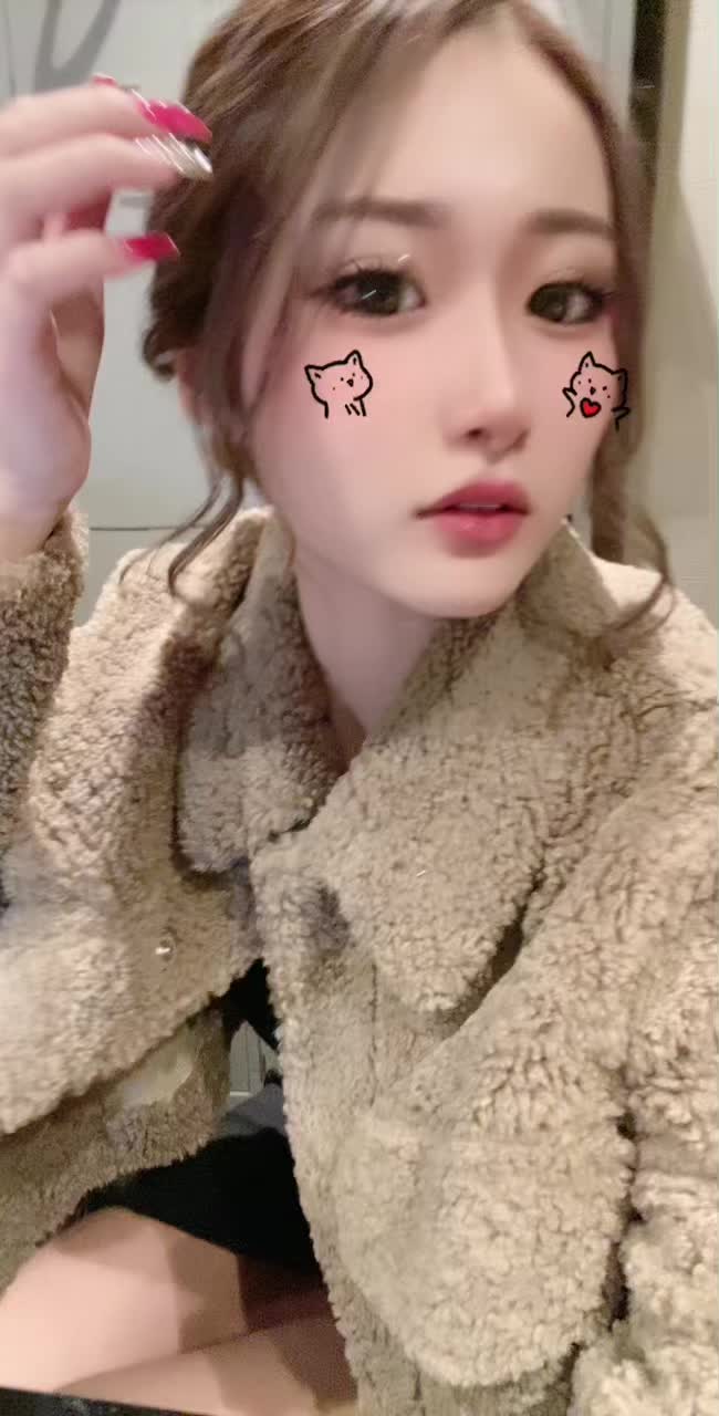 @あや 5.6年の仲だけど24時間電話繋げてる事あるくらいラブラブ😽🫶🏻"ライブ見てくれてる人は分かるよね、うちらの仲の良さ😆😆😆#fypシ #fyp #おすすめ #キャバクラ嬢 #キャバクラ #新潟 #その愛じゃ物足りないから #ハートでキッス