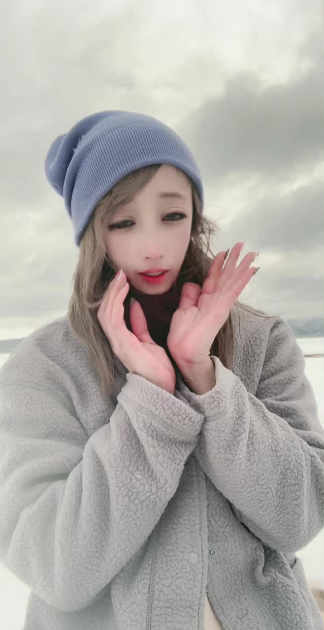 #恋愛脳 #猪苗代湖 #ソロキャンプ 猪苗代湖で雪中ソロキャンプ⛄️𓂃𓈒 ❅ *