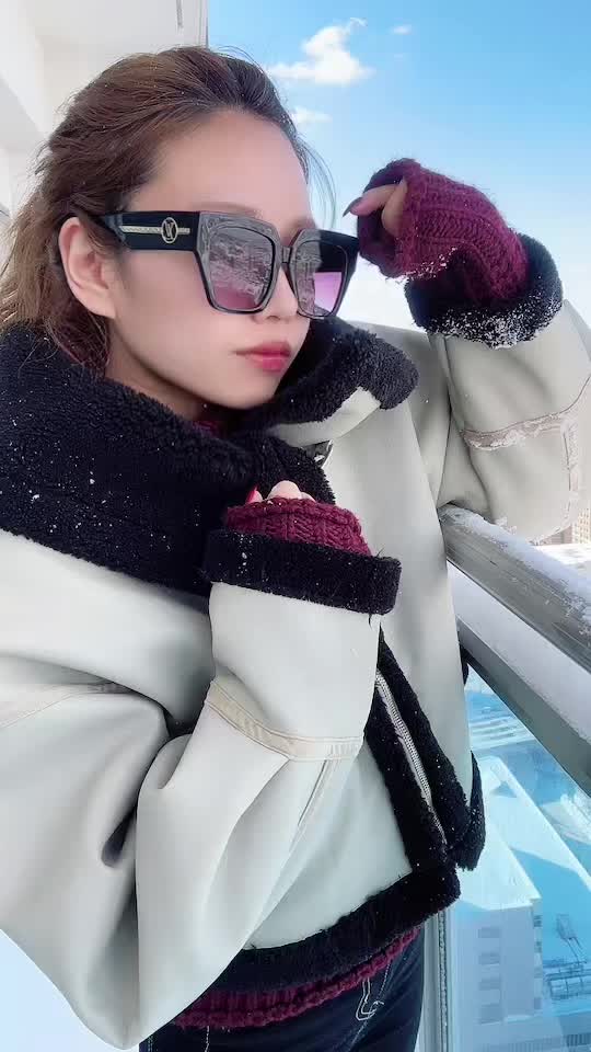 あやちゃんの振り付け完コピしたら最後はあやちゃんのオリジナルだったの草。やられた。そこまでが振り付けかと思ってた。みんなはしっかりぶりっ子してた。#道産コウ #北海道のコウちゃん #鈴鐘 #ベルベ #bellve #Nプレイスビル #Nプレイスビル7F #キャバクラ #ニュークラブ #ニュークラ #ナイツ #ナイツネットで検索 #ホステス #キャバ嬢 #すすきの #北海道 #札幌 #歌舞伎町 #六月木 #銀座 #北新地 #可愛い #ミニドレス #キャバ嬢ドレス #ビジョビ