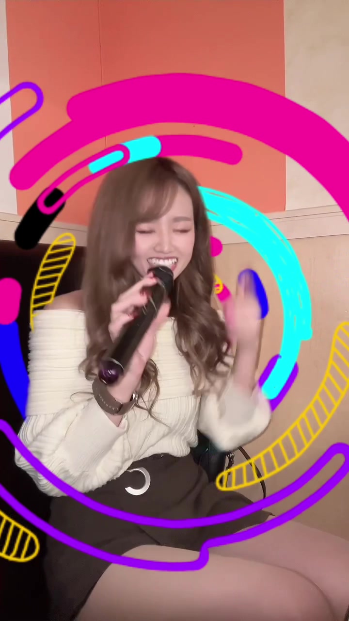 【カラオケ初投稿🎤】 私に肺活量を下さい。 パクッとしたいわの連続は息が続きません（爆笑 . #カラオケ #道産コウ #北海道のコウちゃん #鈴鐘 #ベルベ #すすきの #北海道 #paku #パクッとしたいわ #暖かい目で見て下さい