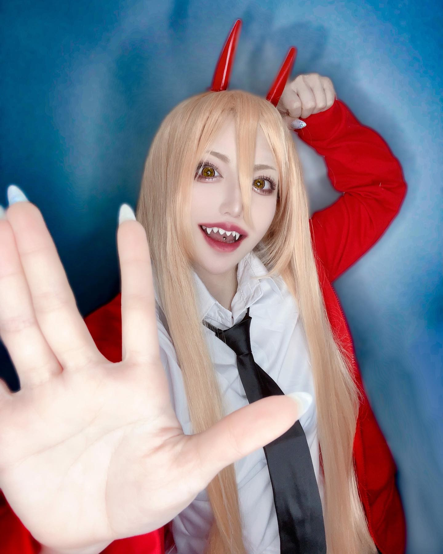 .
.
おうおう! 
ひれ伏せ人間!! 

ワシの名はパワー! 

バディとやらはウヌか!?
.
.