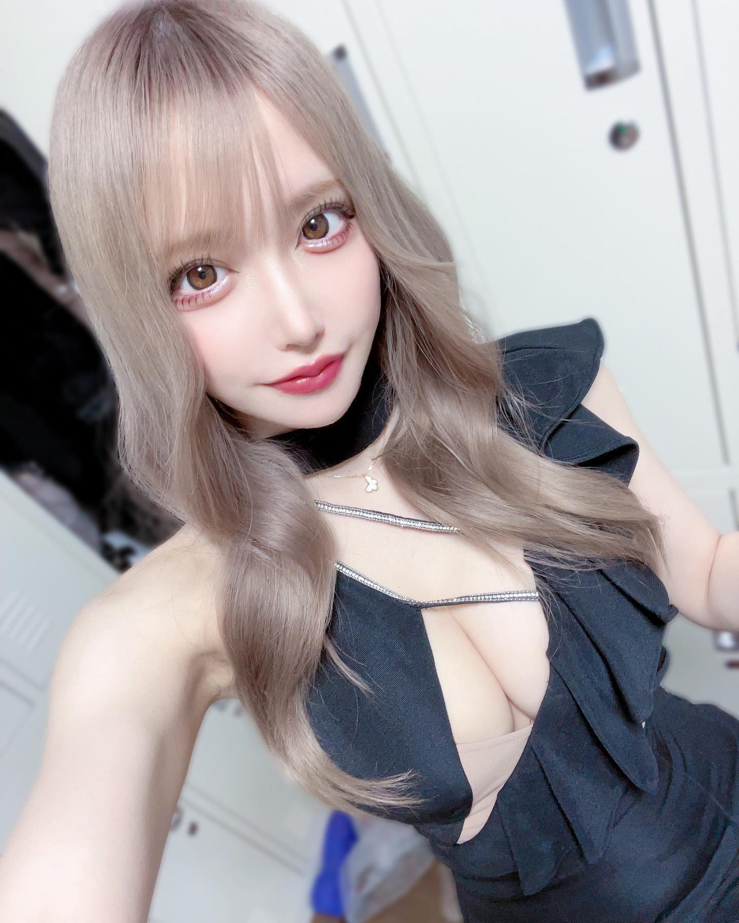 .
.
さぁ 皆さんこちらへ どうぞ太鼓の鳴る方へ

さぁ 踵を打ち鳴らせ どうぞ心の踊る方へ

.
.