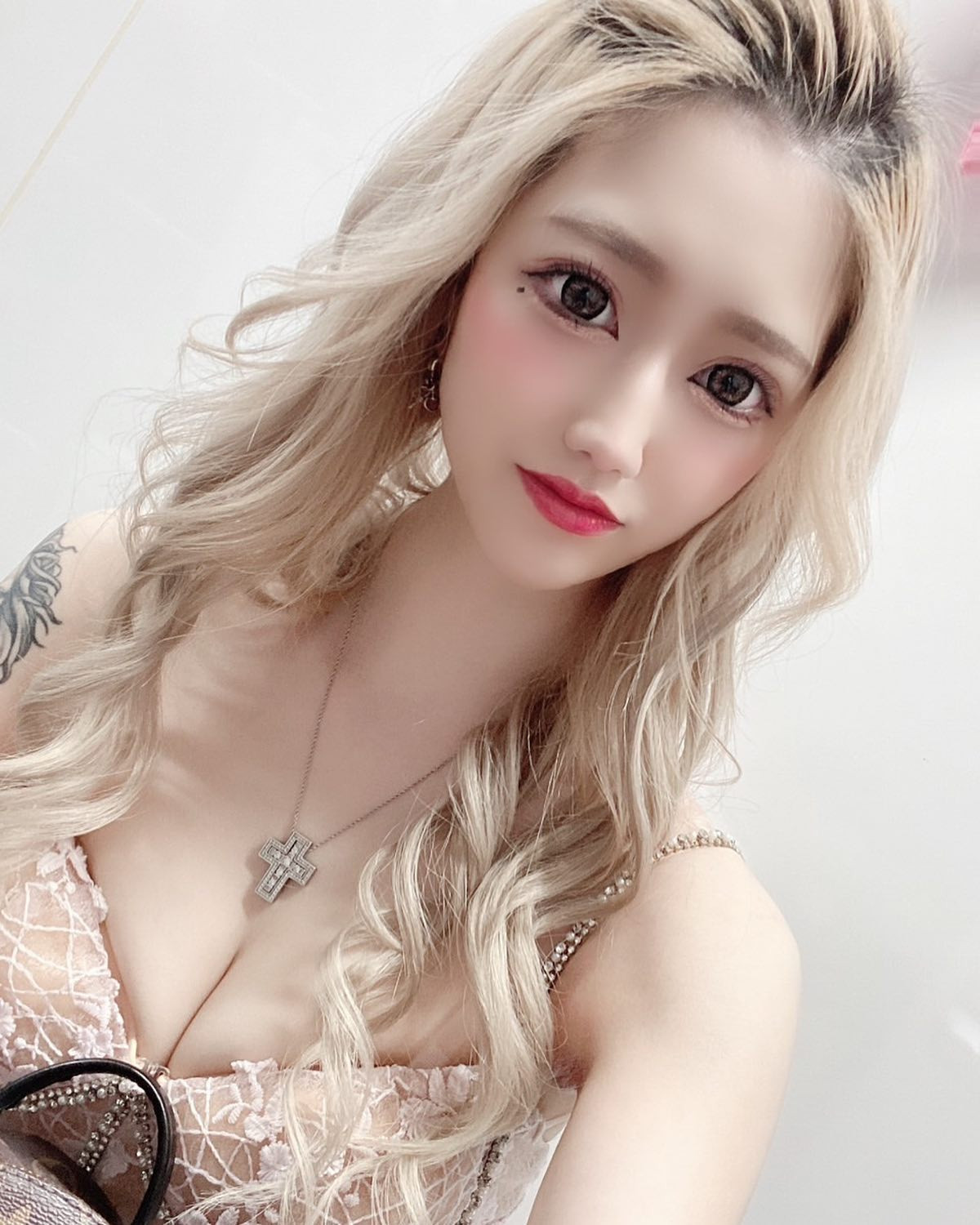 こんにちは☺️🙏

CLUB AOIでは皆様の夜を
素敵な時間にすること間違いなしです‪🫶🏻

本日のpick upは“ななみ”さんです✨
@nana.shiroba817 

是非club AOIでお待ちしております♥️♥️♥️

club AOIではキャストさん、男子従業員を募集中です✨
御興味がありましたらお気軽にDMまたはお電話で宜しくお願い致します！

ご連絡お待ちしております🙇‍♂️
TEL 03-6233-7061

#新宿 #歌舞伎町 #キャバクラ #キャバキャバ #一条葵 #CLUBAO