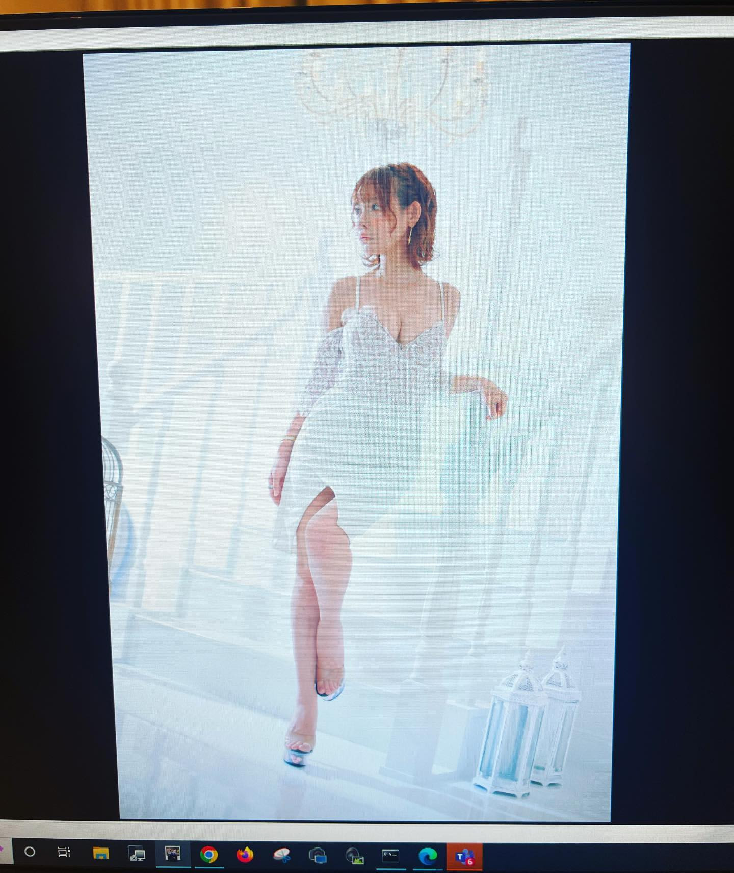 まっしろがすき🤍🖤🤍
#🤍 
.
.
.
ボツ写真📸
.
.
.
.
.