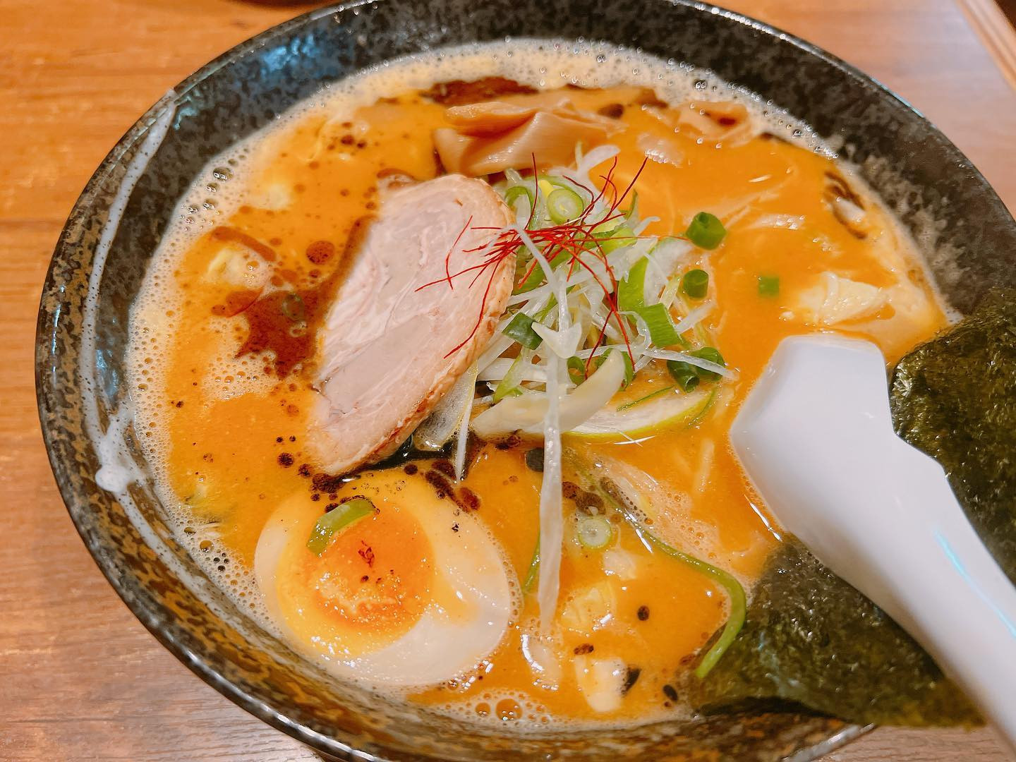 .

仕事のあとのラーメンってなんでこんなに美味しいんだろ🤭

.