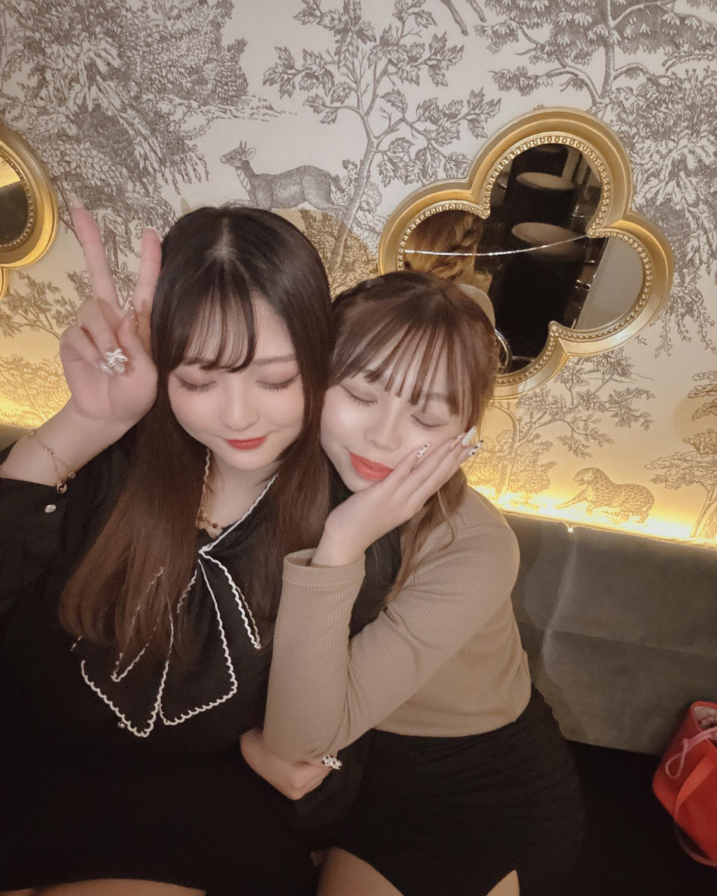 かわちいワタスのお友達❣️❣️ 
･ 
･ 
･ 
･ 
･ 
･ 
#キャバ嬢 #ガルバ嬢 #02 #20歳 #歌舞伎町 #いいね返し #like #likesforlike #fllowme #fllowforfllow #fllowers #141