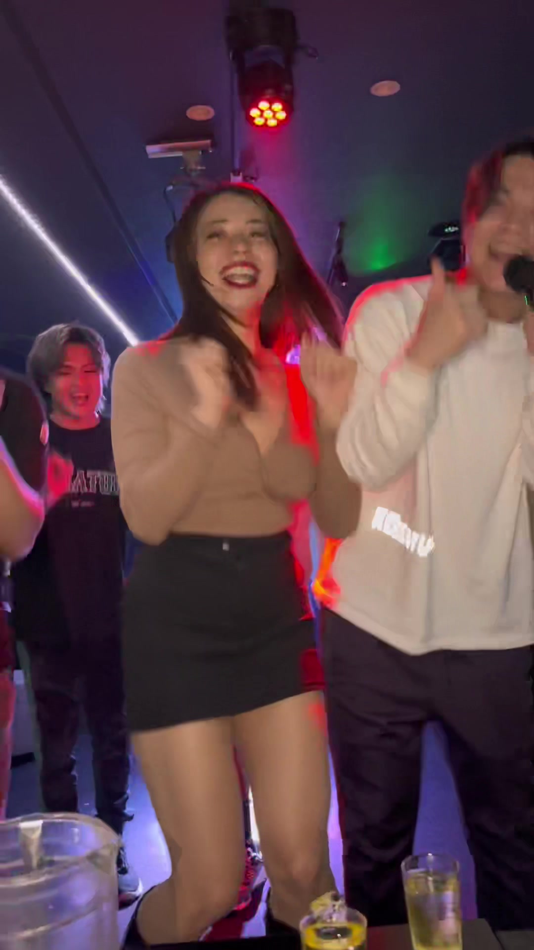 今回は一緒に踊ったよんwwww#サパー #さぱんー町 #バー @Japan🇯🇵openしましたバー