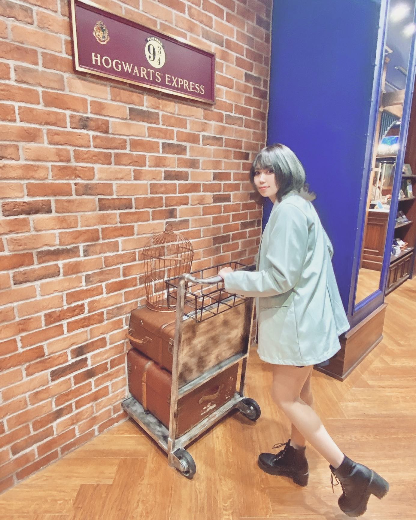 ホグワーツ行ってきますってやつ

・
・
・
・
・
・
♡
・
・
・
・
・
・
♡
・
・
・
・
・
・
♡
・
・
・
・
・
・
♡
🪄𓂃𓈒𓏸︎︎︎︎
 
 #北海道  #札幌  #札幌観光  #すすきの  #ススキノ  #すすきのキャバ嬢  #すすきのキャバクラ  #すすきのニュークラ #キャバクラ  #すすきのの夜 #キャバ嬢  #ニュークラ  #ニュークラ嬢  #ガールズバー  #ホステス  #ラウンジ  #夜職  #夜職の人と繋がりたい  #雰囲気好きな人いいね  #可愛い女の子  #