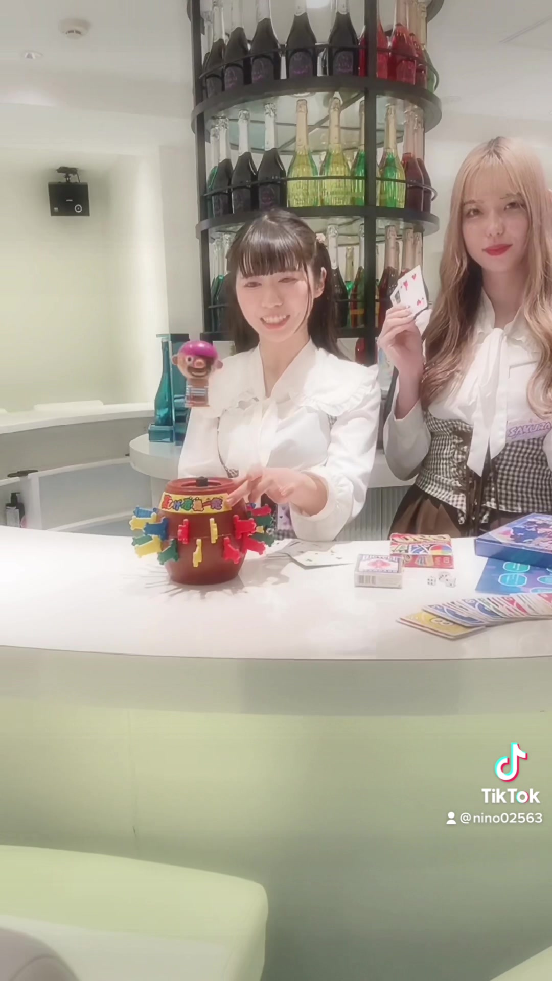 コスプレ Girls Bar nino ホットニュース 52152