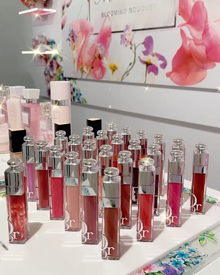 #dior 
ポップアップに行ってきました🌸

本当は行けない予定だったけど
当日キャンセルのおかげで♡🎟

誘ってくださって
ありがとうございました🥲❤️

.

3つくらいブースあって
これまだ一つ目なのでそのうち二つ目投稿させてください🙏

.
.
.

#表参道 #新宿 #歌舞伎町 #キャバ嬢 #キャバクラ #撮影 #キャバドレス #リュアーグ #指名 #名古屋 #北新地 #すすきの #instagood #instalike #lfl #followforfollowback #いいね返し #き