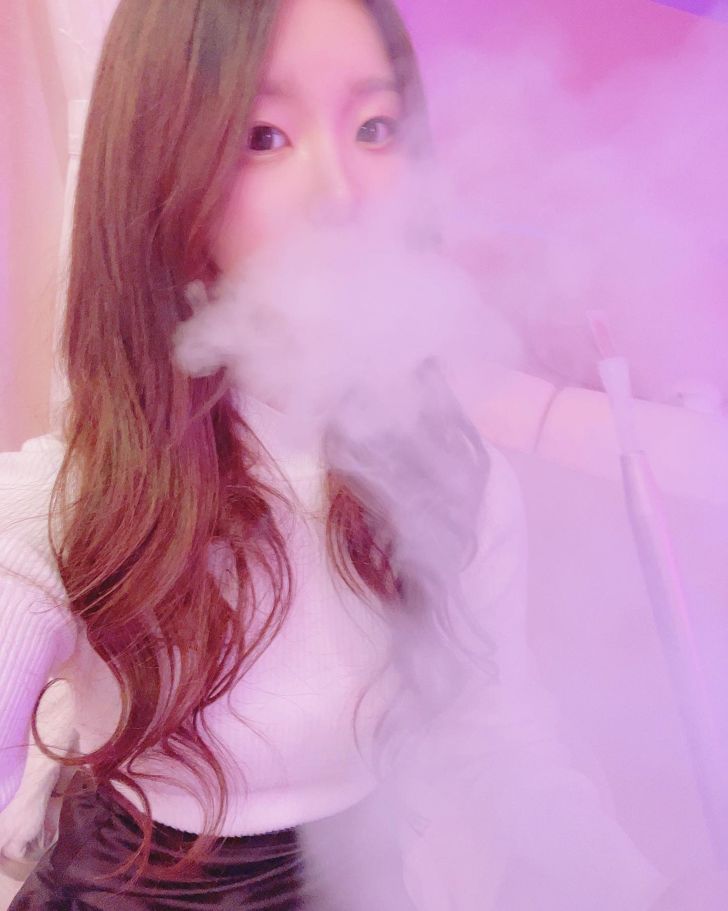 毎回シーシャの映え方が分からない妃アスナ（20）です、