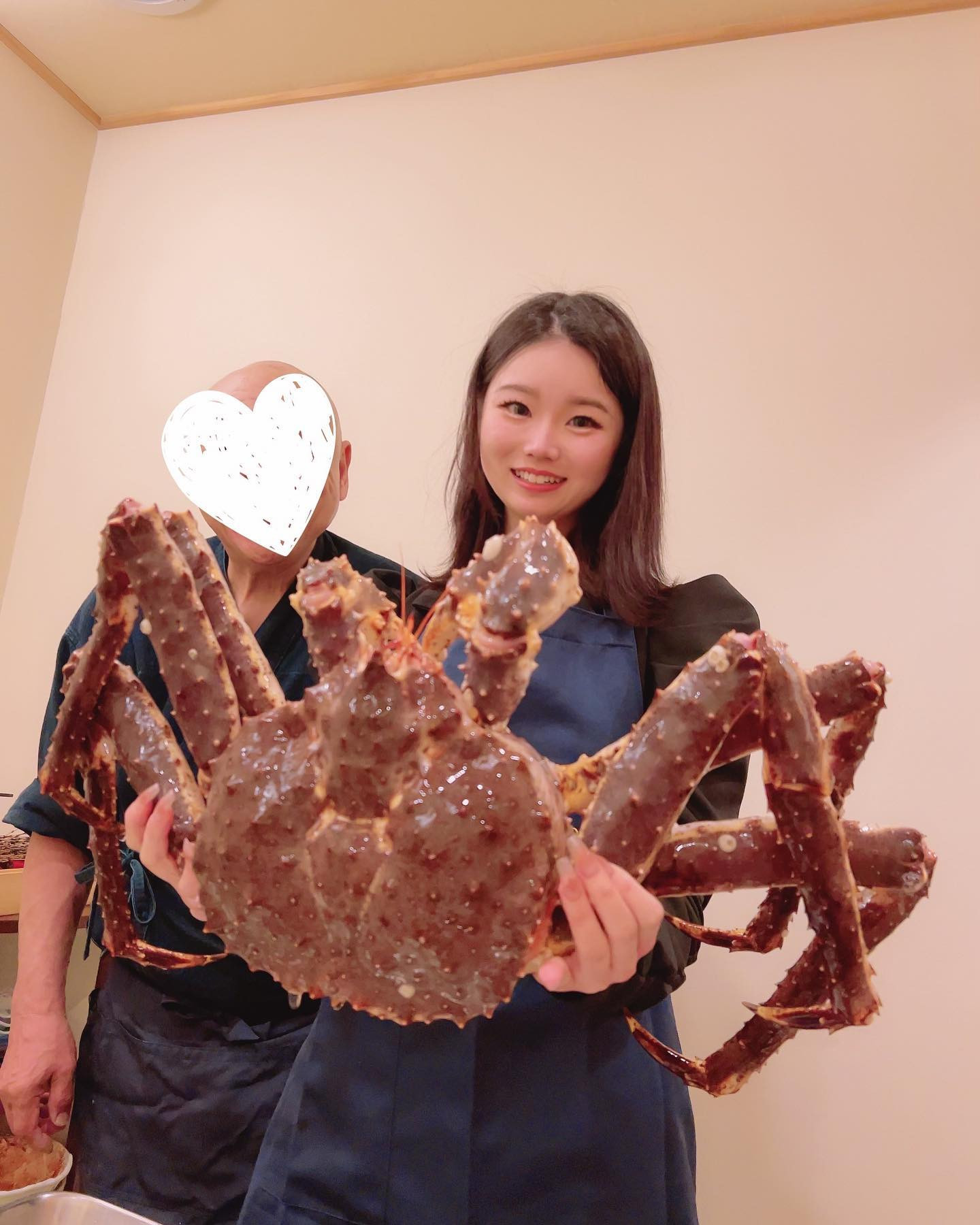 重すぎて顔が引きつってる………………😂