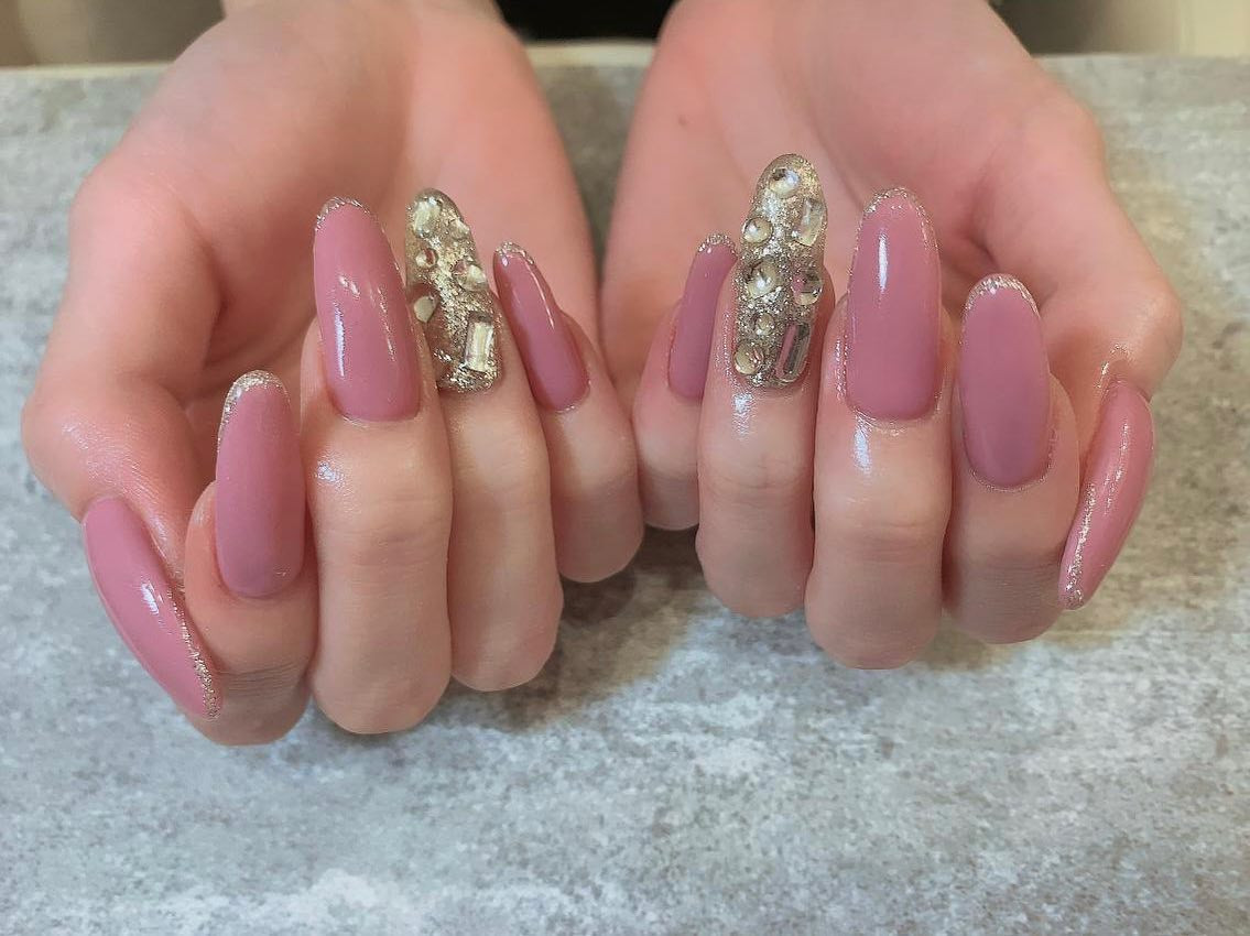 .

そういえば
春ネイルに変えました💅

.