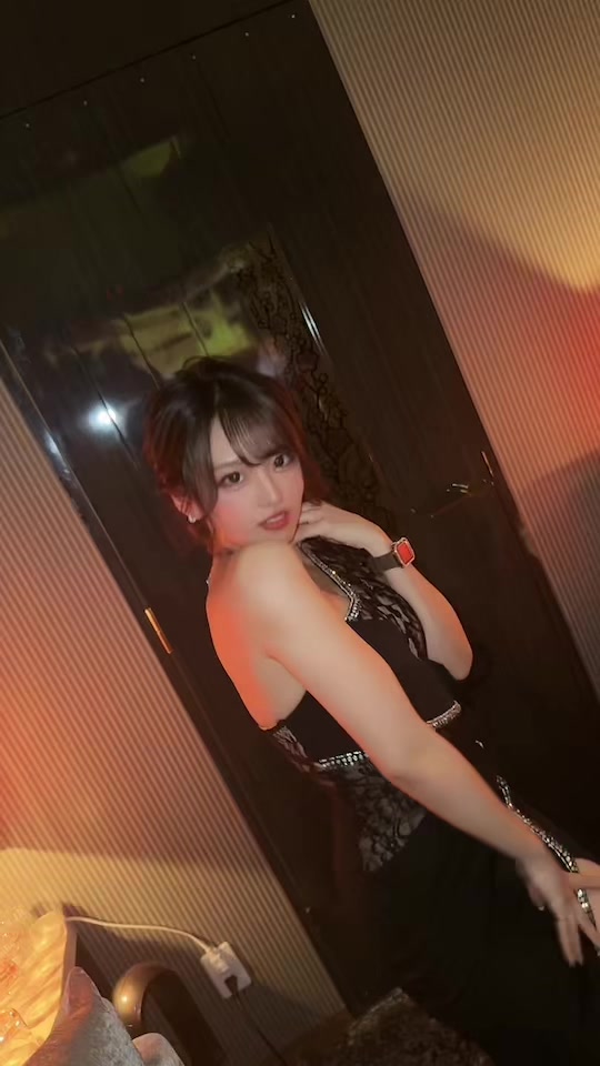 夜を初めてから8キロ痩せました。 誰かご飯連れてってください🥹🔥💓 #ベルメイク  #道産コウ #北海道のコウちゃん #鈴鐘 #ベルベ #bellve #Nプレイスビル #Nプレイスビル7F #キャバクラ #ニュークラブ #ニュークラ #ナイツ #ナイツネットで検索 #ホステス #キャバ嬢 #すすきの #北海道 #札幌 #歌舞伎町 #六月木 #銀座 #新地 #可愛い #ミニドレス #キャバ嬢ドレス #ビジョビ