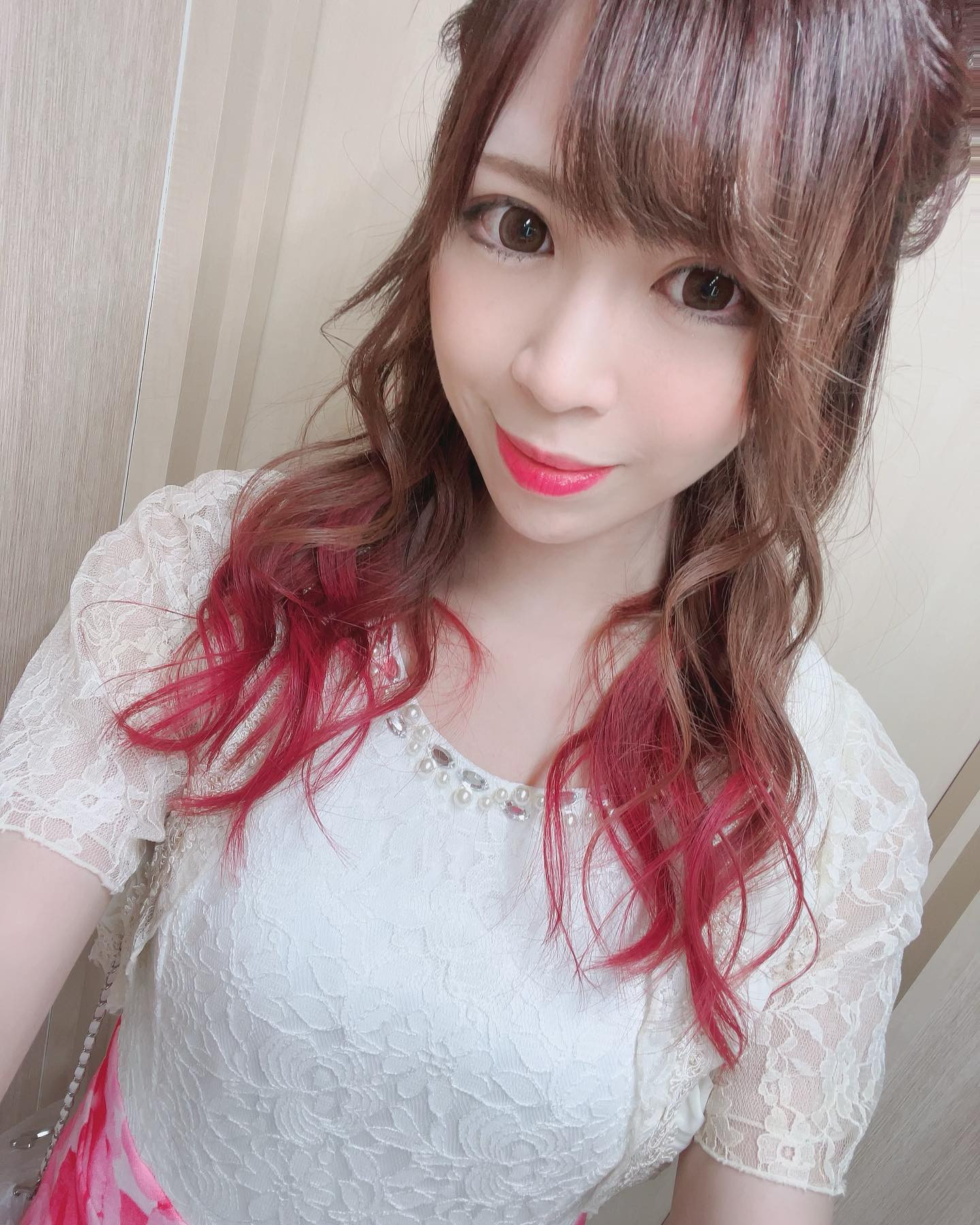 .

誠実で尊敬できる人が好みです

.