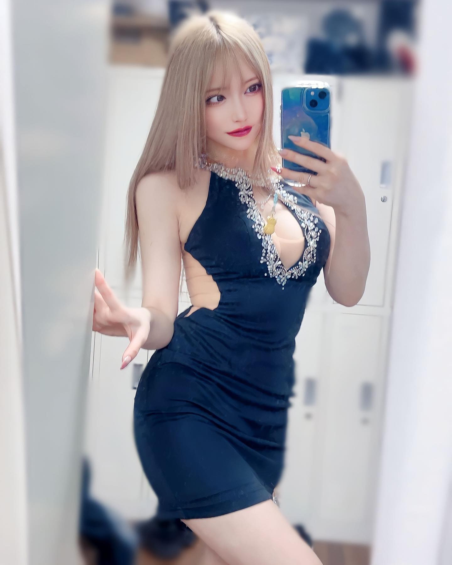 .
.
実在シマセン 。

.
.