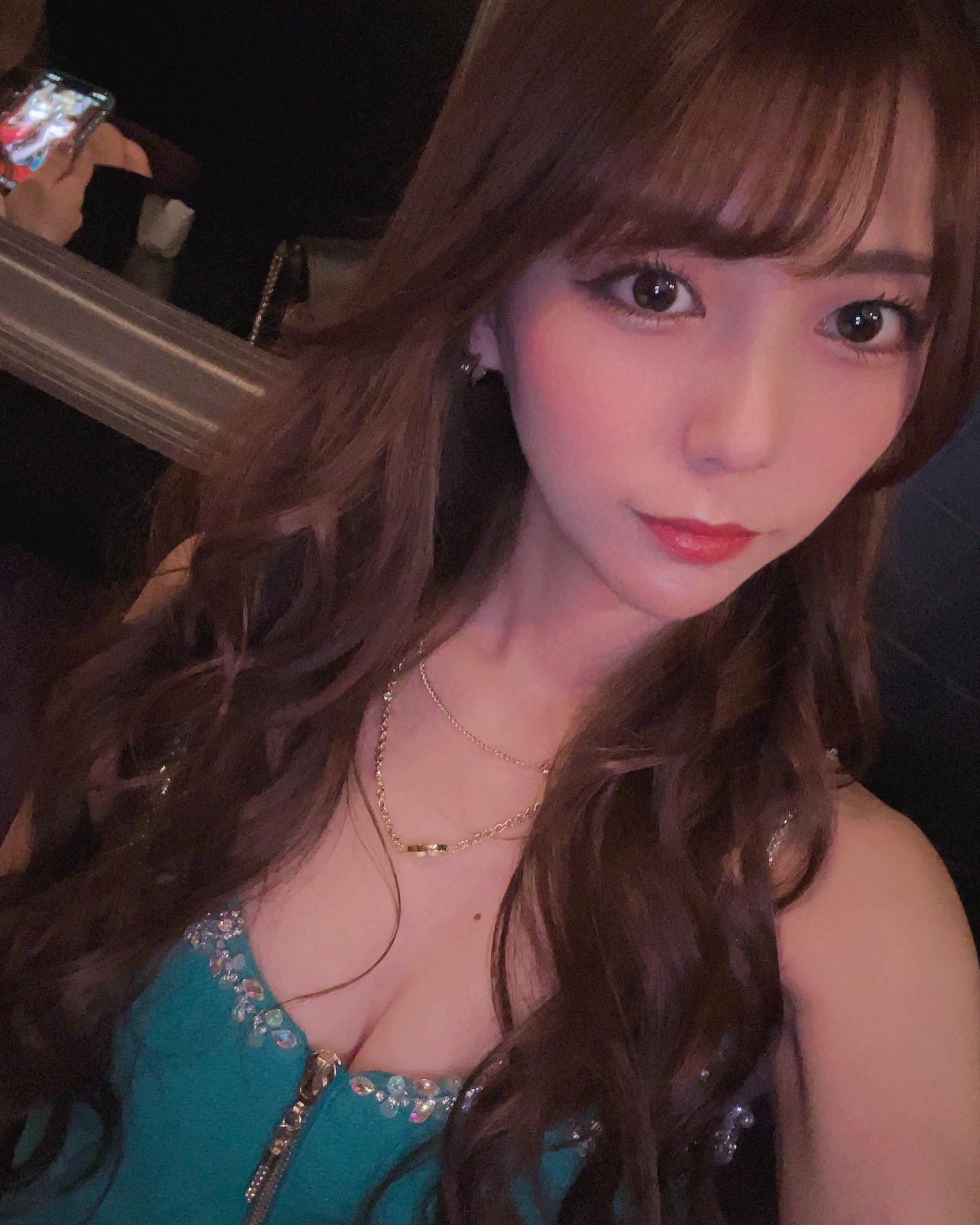 新しいドレスが届いた🤍
着たことない色にチャレンジ
してみたけどどうかな🫣

明日の3.4日は
お休みいただきます✨
また金曜日から飲みましょう🥂！
.
.
#志木 #川越 #志木市 #新座市 #キャバクラ #キャバ #キャバドレス #夜職 #夜職の人と繋がりたい #夜職女子