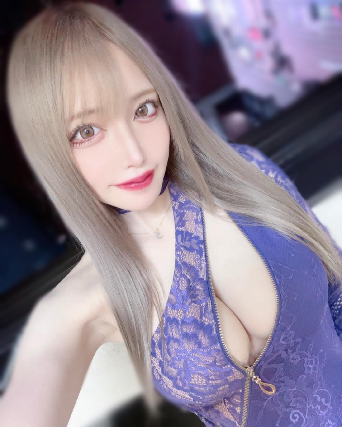 .
.
この何でもない自撮りも
実は案外すごいポーズで撮ってたりする
.
目に見えるものが真実とは限らない
.
.