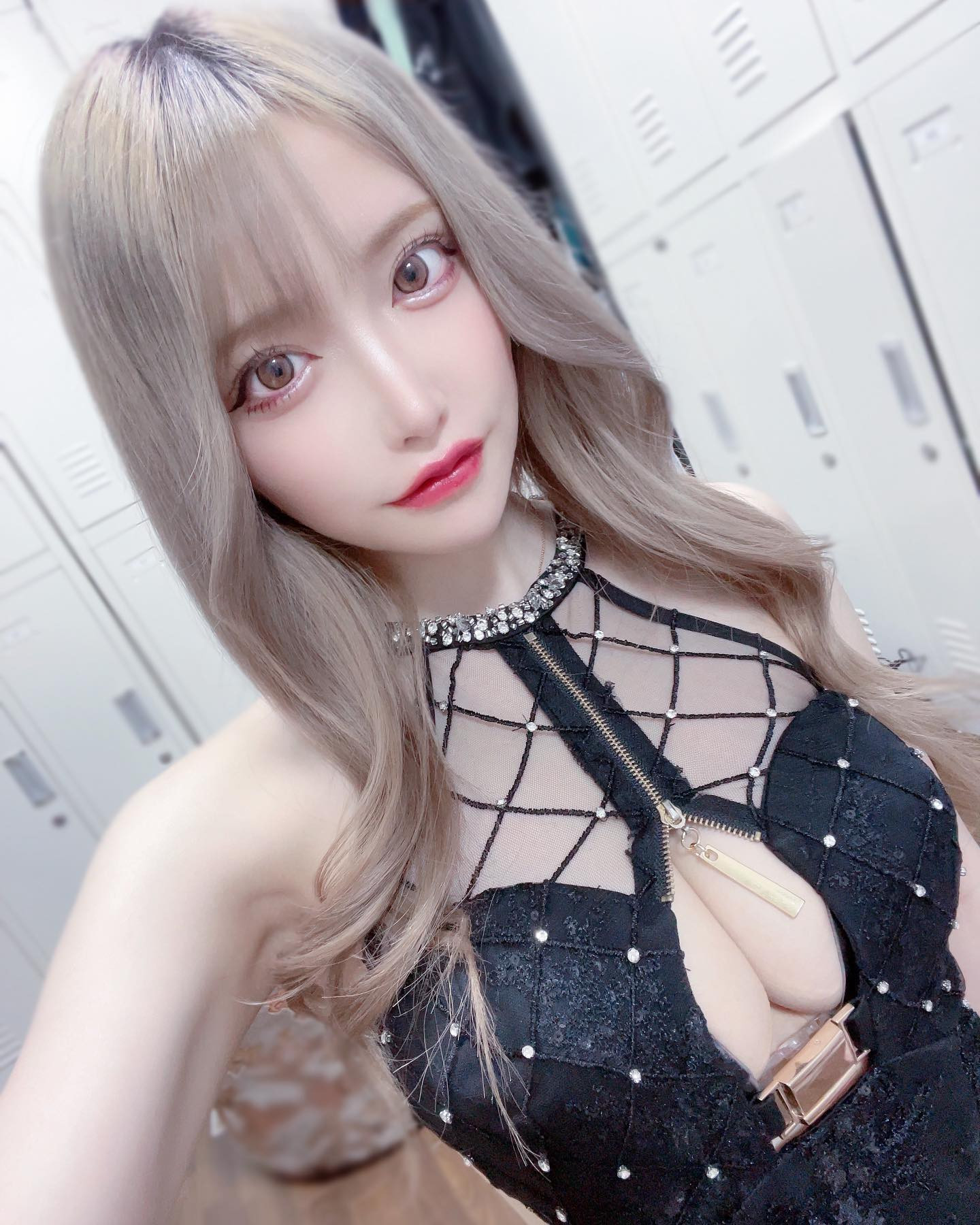 .
.
人生で今が一番美しい。⸜(*˙꒳˙*)⸝

歳を重ねるの、楽しみ。

しわしわになっても
身も心もしゃんと背筋伸ばして生きたい。
.
.