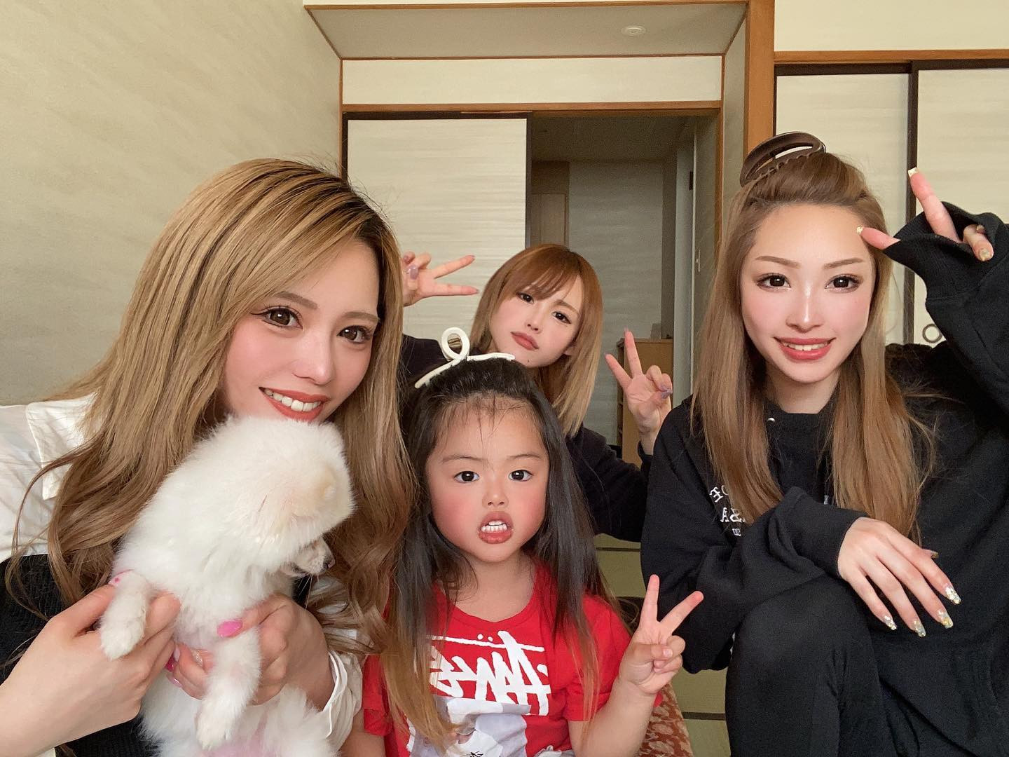 温泉お泊まり会👧👶🐶
一緒にいたら笑いが止まらない瞬間ある
子供の体力うらやましい
ルームキー全失くし
チェックアウト1時間後定番
.
#北海道 #札幌 #すすきの #ニュークラブ #ニュークラ 
#桃瀬まりあ #クラブプレミア #キャバクラ #ホスト #東京
#六本木 #新宿 #歌舞伎町 #大阪 #北新地 #ミナミ #美尻 
#ギャル #おっぱい #シャンパン #japan #Hokkaido #美容 
#誕生日 #パーティ #浴衣 #キャバ嬢 #美人 #北海道旅行 #旅行